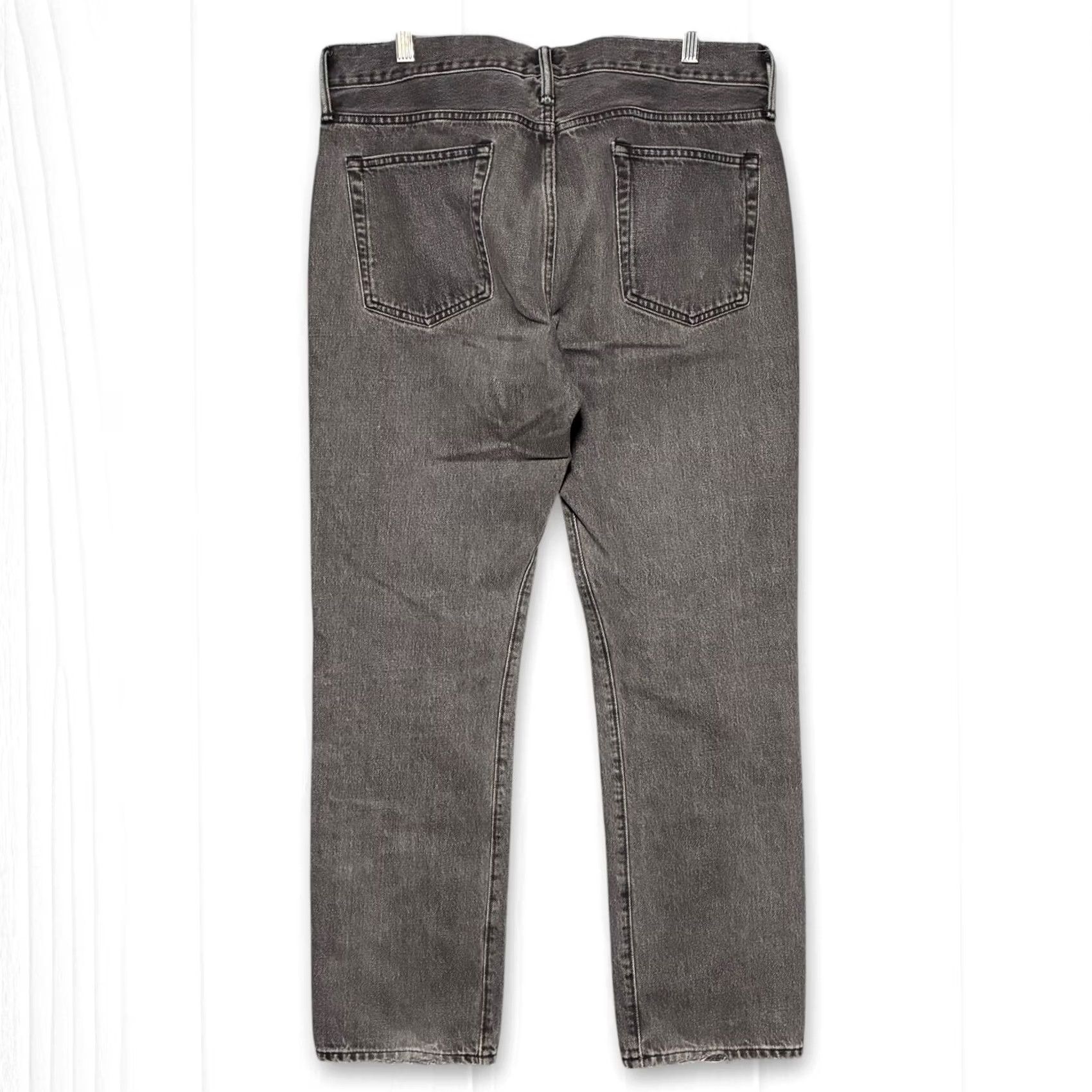 J.Crew J. Crew 770 Jeans Gray Wash Straight Men's 35x32 Distressed Denim Regular Waist 35 Size US 35 - 2 Thumbnail