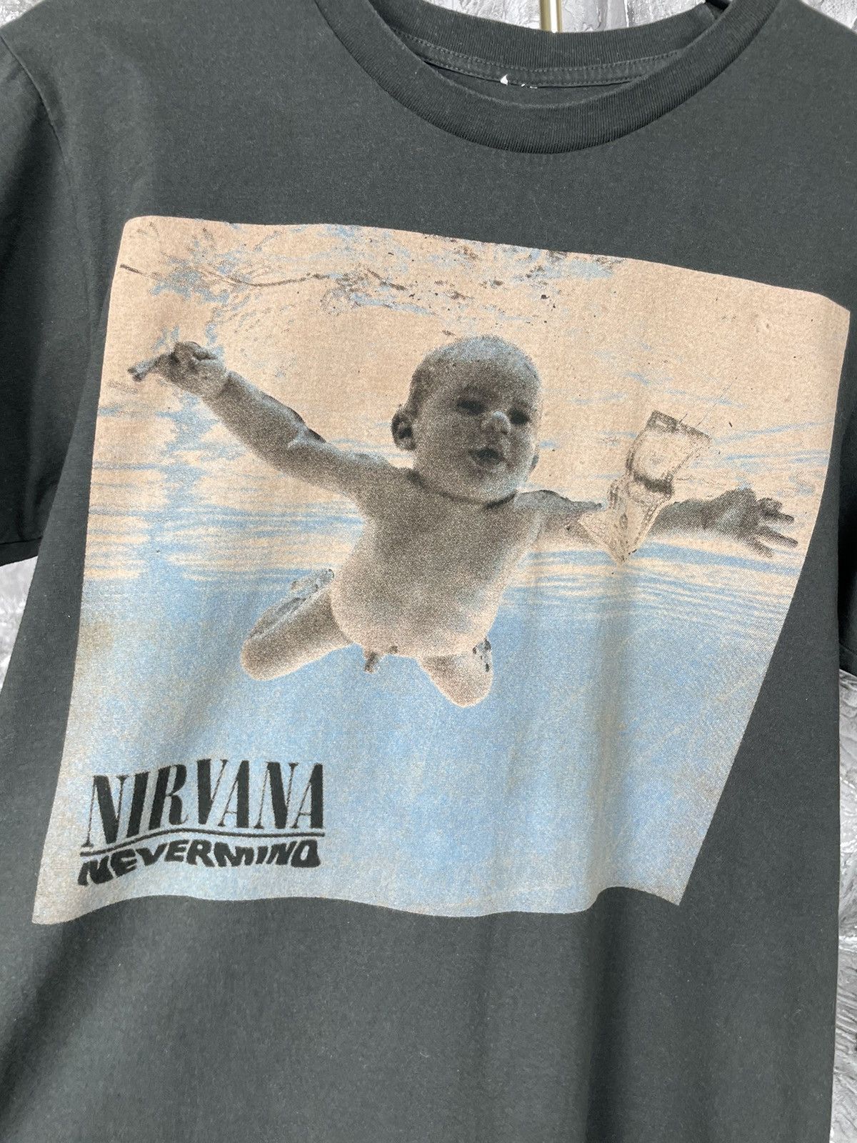 Band Tees × Nirvana × Vintage Vintage 2002 Rare Single Stitch Nirvana Nevermind T-shirt Size US M / EU 48-50 / 2 - 3 Thumbnail