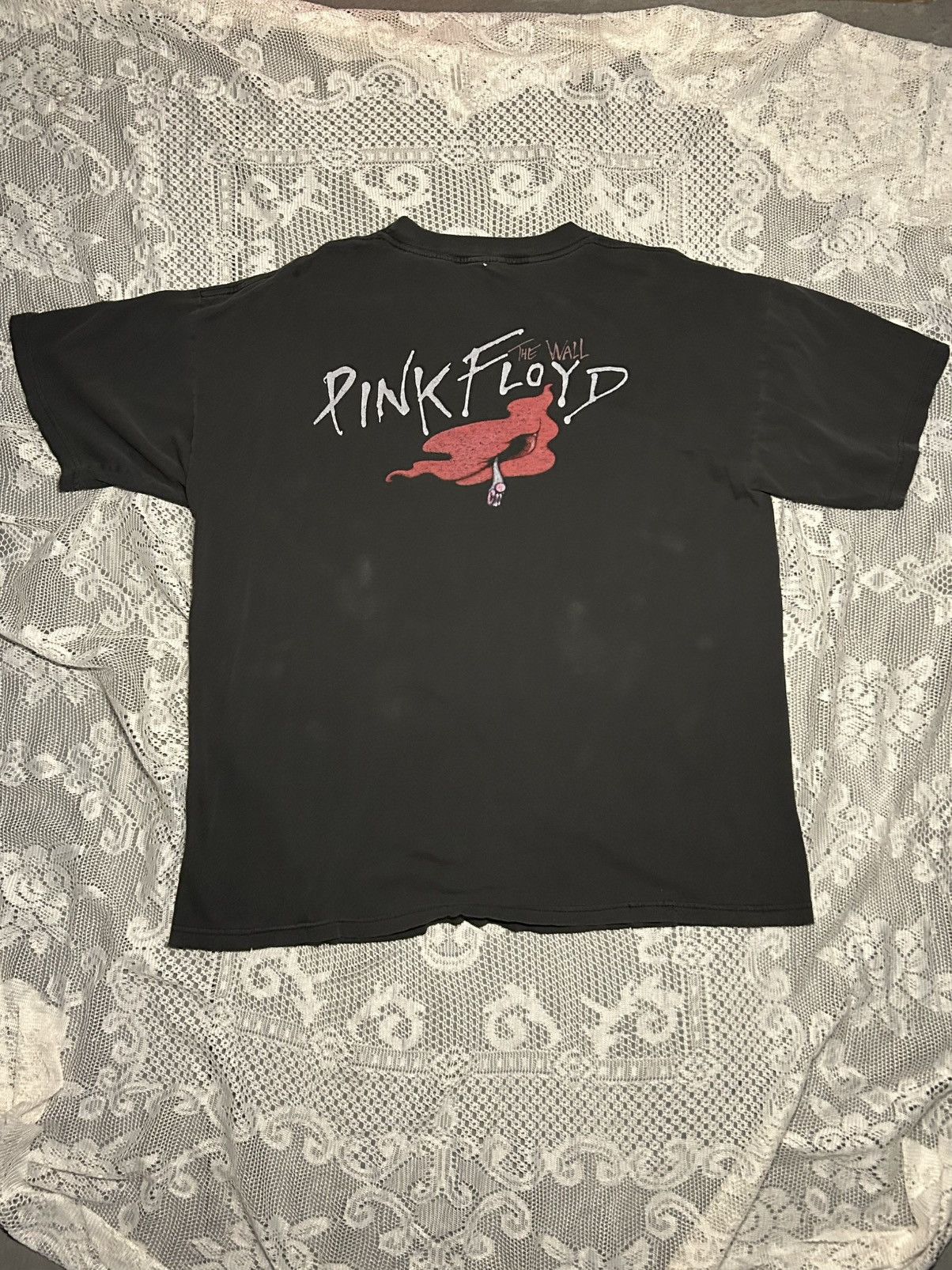 Pink Floyd Vintage 80’s Pink Floyd graphic tee Size US XL / EU 56 / 4 - 5 Thumbnail