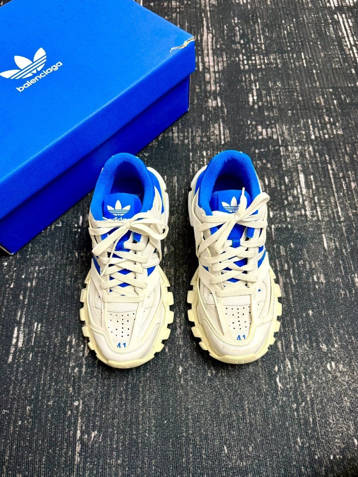 Adidas Balenciaga x Adidas Original Track-2505 Size US 8 / EU 41 - 1 Thumbnail