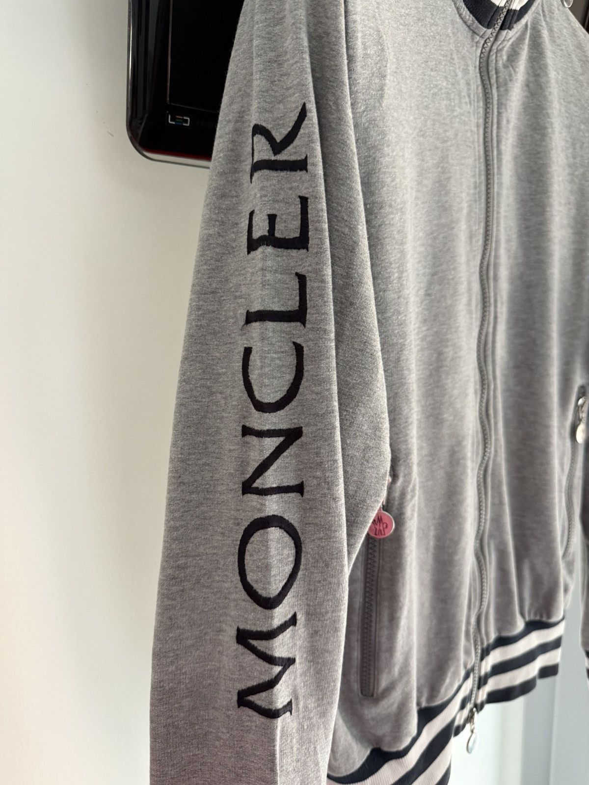 Moncler Moncler Sweatshirt for mens Size US S / EU 44-46 / 1 - 2 Thumbnail