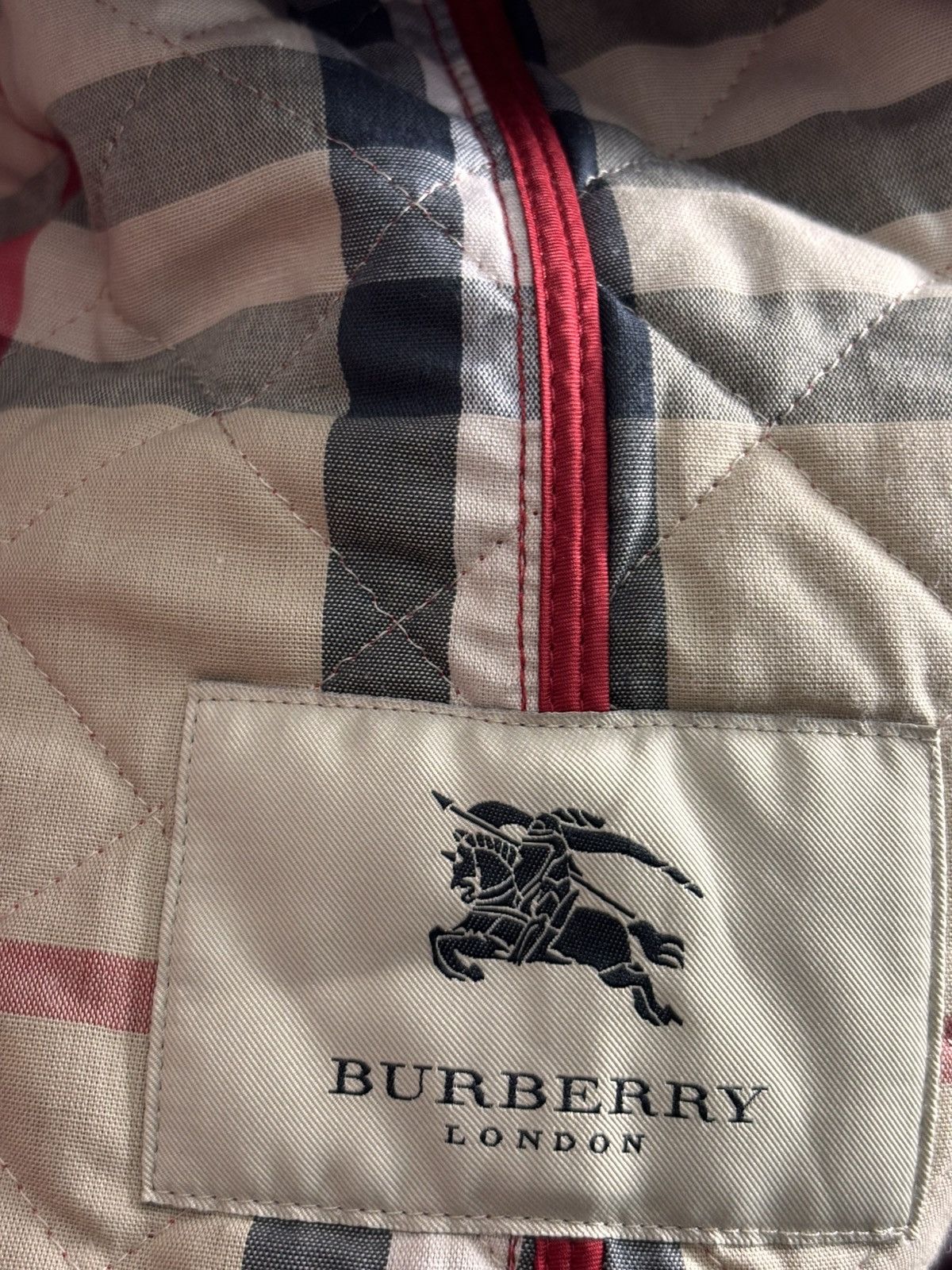 Burberry Burberry Quilted Jacket Size S / US 4 / IT 40 - 3 Thumbnail