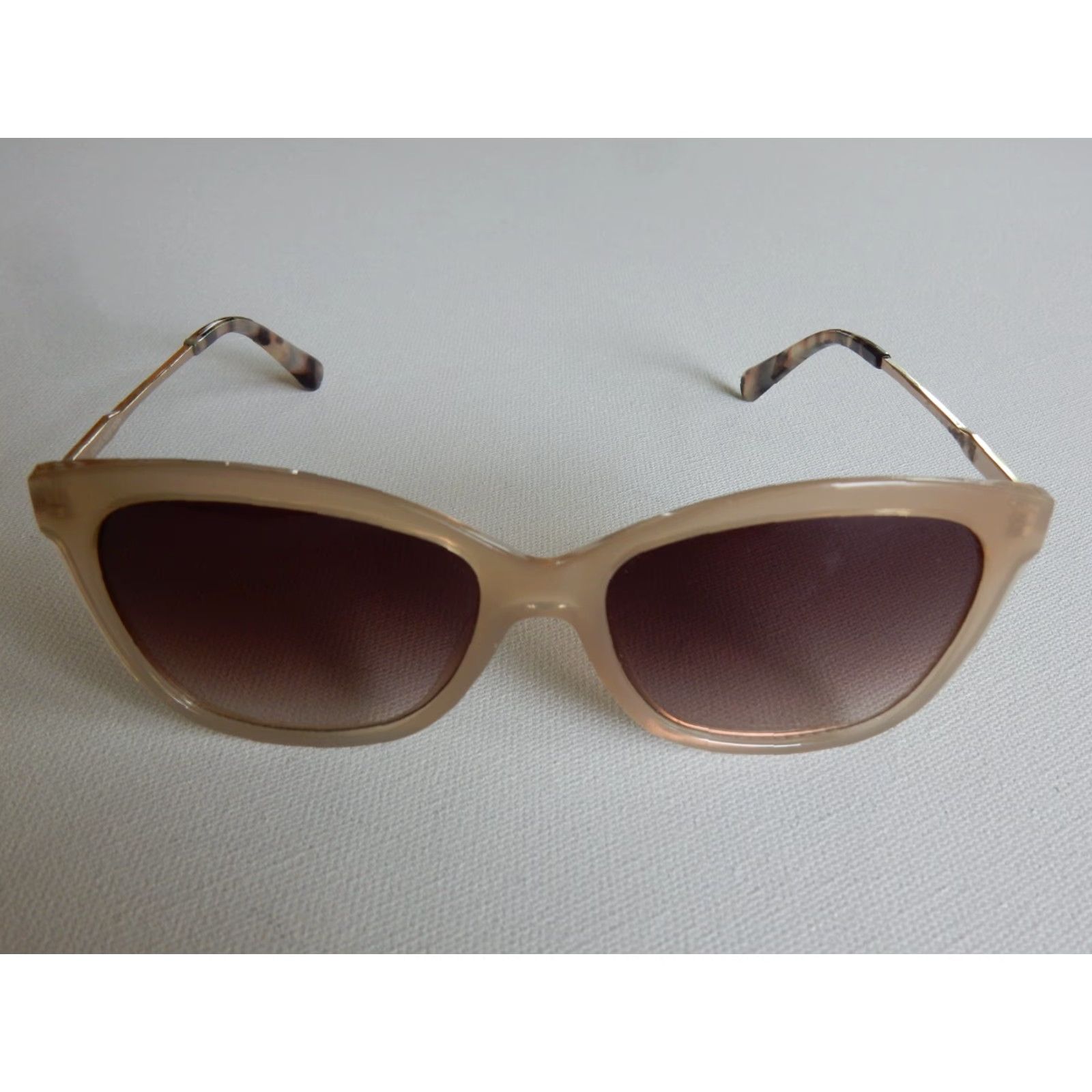 Jones New York Jones New York Women's Sunglasses Beige Small Frame Classic Style Size ONE SIZE - 2 Thumbnail