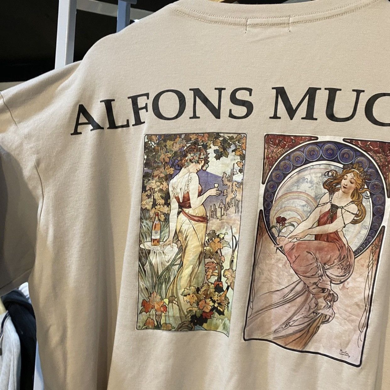 Japanese Brand Rag Machine x Alfons Mucha Art Nouveau Long Sleeve T-Shirt Size US L / EU 52-54 / 3 - 5 Thumbnail