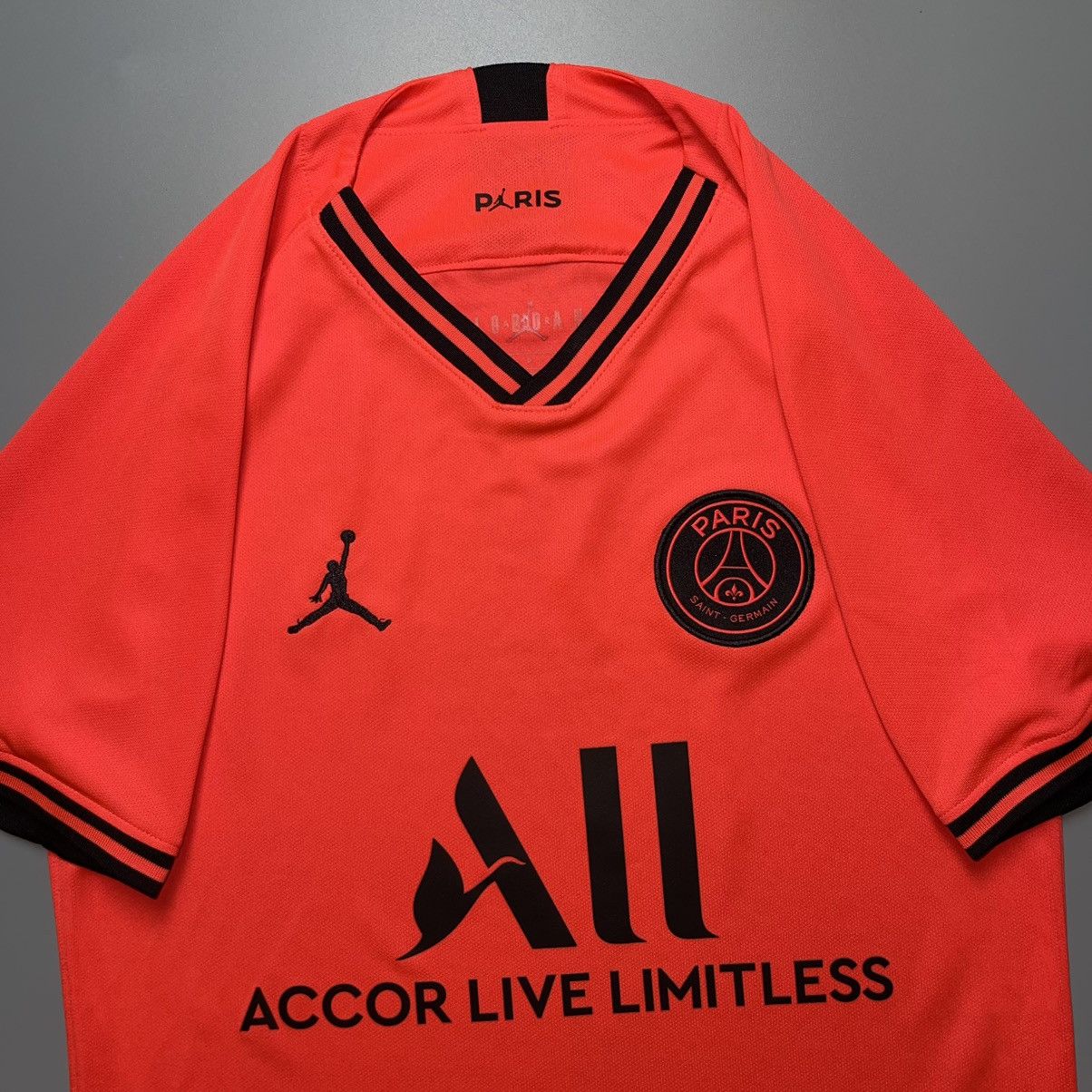 Jordan Brand PSG NIKE 2019/2020 FOOTBALL SOCCER AWAY JERSEY #7 MBAPPE Size US S / EU 44-46 / 1 - 4 Thumbnail