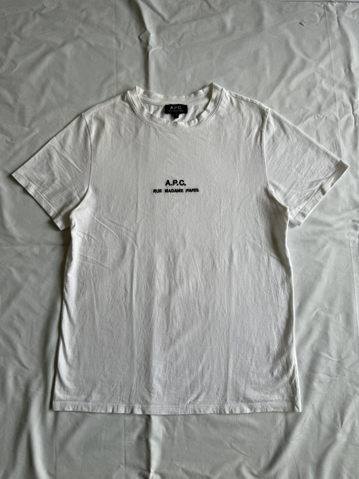 A.P.C. A.P.C Signature Tee Size S / US 4 / IT 40 - 1 Thumbnail