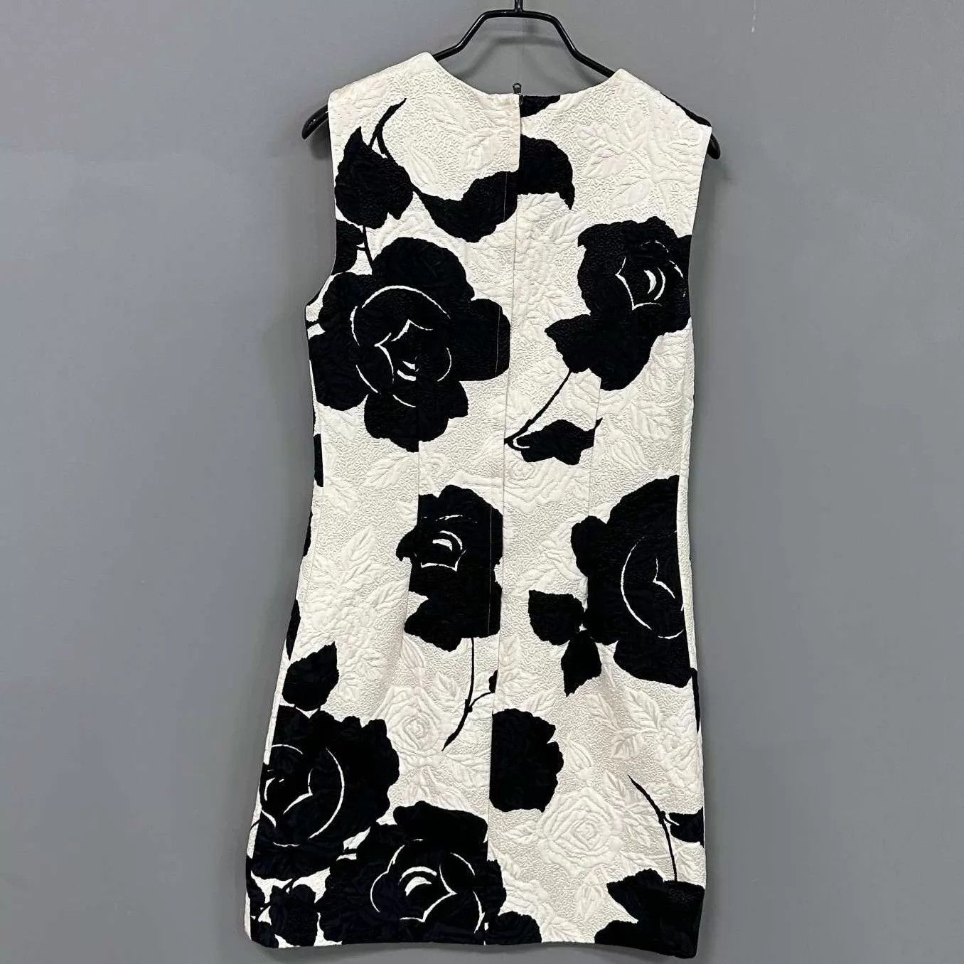Dolce & Gabbana DG sleeveless dress b&w rose embossed women's Size ONE SIZE - 3 Thumbnail