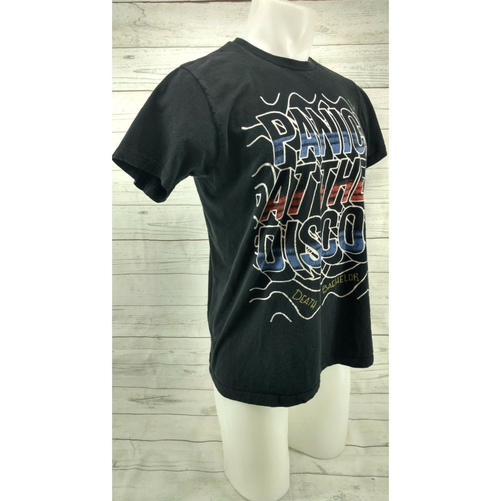 Vintage Panic at the Disco Death of a Bachelor Black Band Tour T Shirt Size LRG Mens Shirt Size US L / EU 52-54 / 3 - 5 Thumbnail