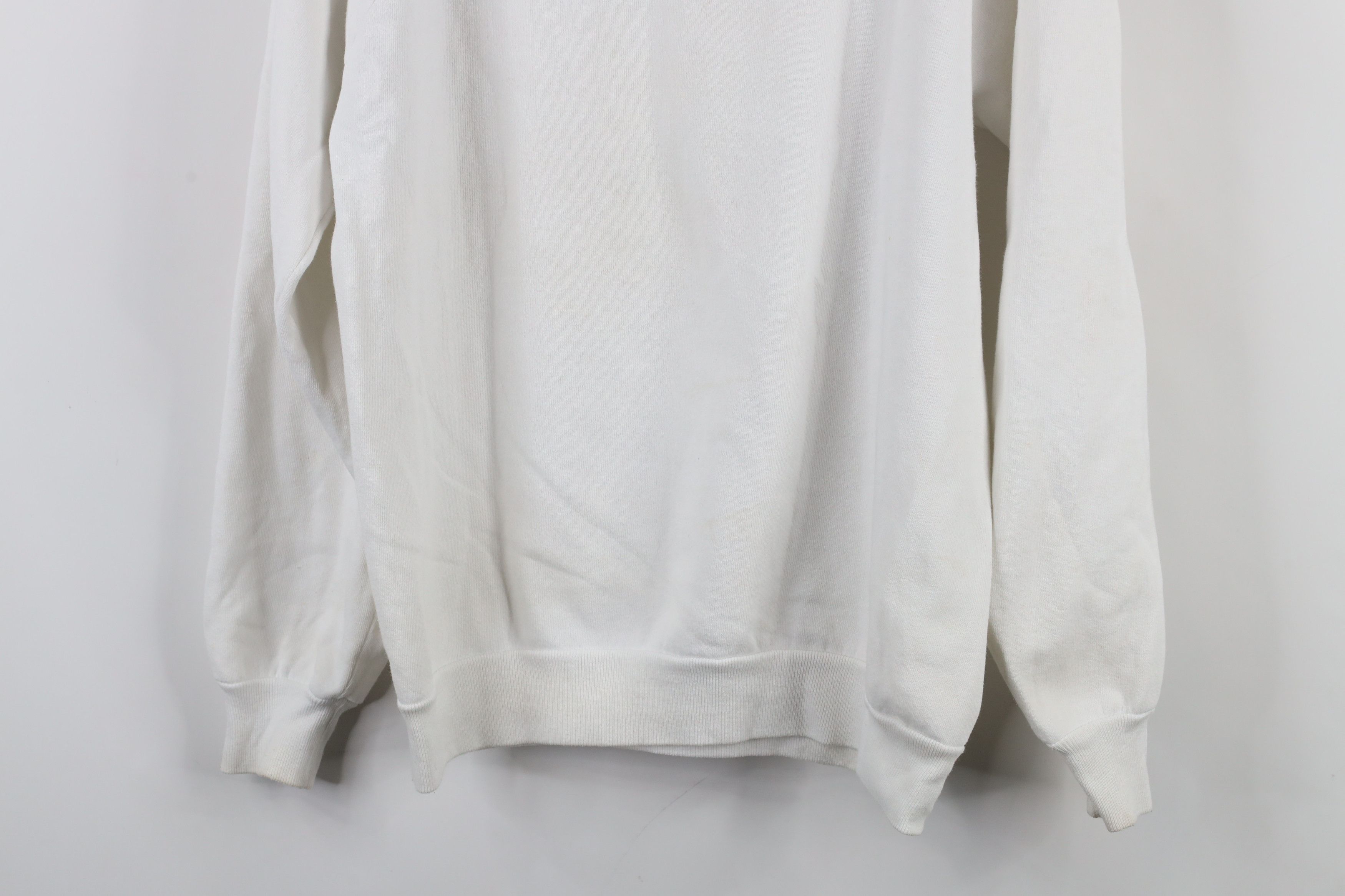 Vintage Vintage 90s Streetwear Blank Crewneck Sweatshirt White USA Size US L / EU 52-54 / 3 - 15 Thumbnail