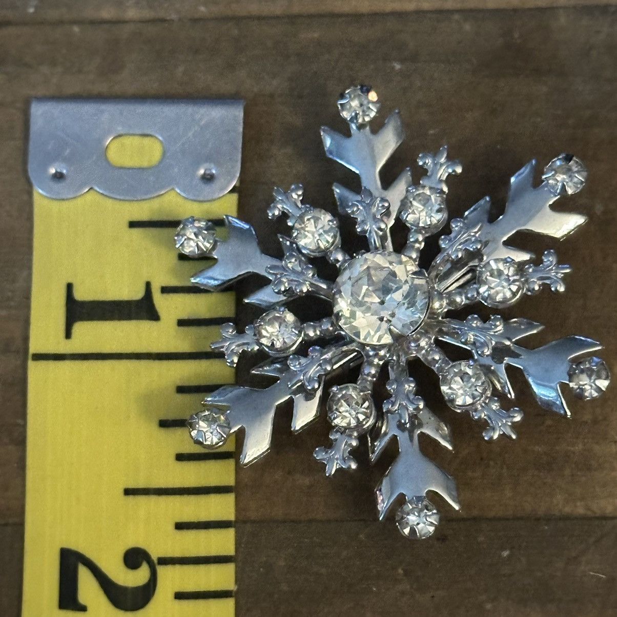 Vintage Vintage rhinestone snowflake brooch Size ONE SIZE - 2 Thumbnail