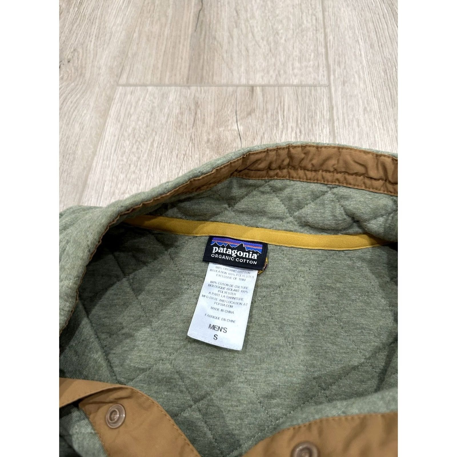 Patagonia Patagonia Sweater Pullover Mens Small Green Knit Mock Neck Quilted Logo Retro Diamond Quilt Jacket Jacket? Size US S / EU 44-46 / 1 - 7 Thumbnail