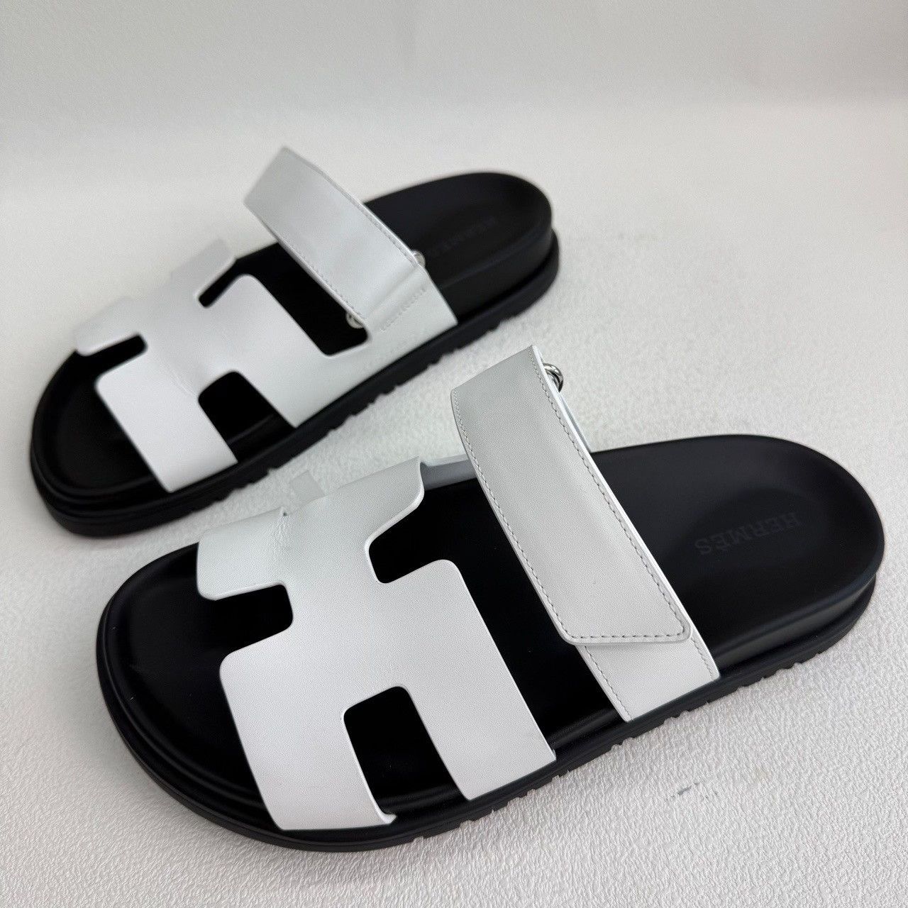 Hermes Hermes White Sandals us_6 Women Size US 6 / IT 36 - 1 Thumbnail