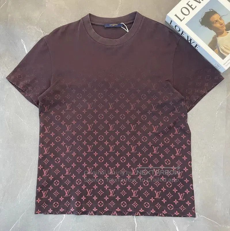 Louis Vuitton Louis Vuitton Men's Burgundy Cotton Short Sleeve T-Shirt . Size US L / EU 52-54 / 3 - 1 Thumbnail