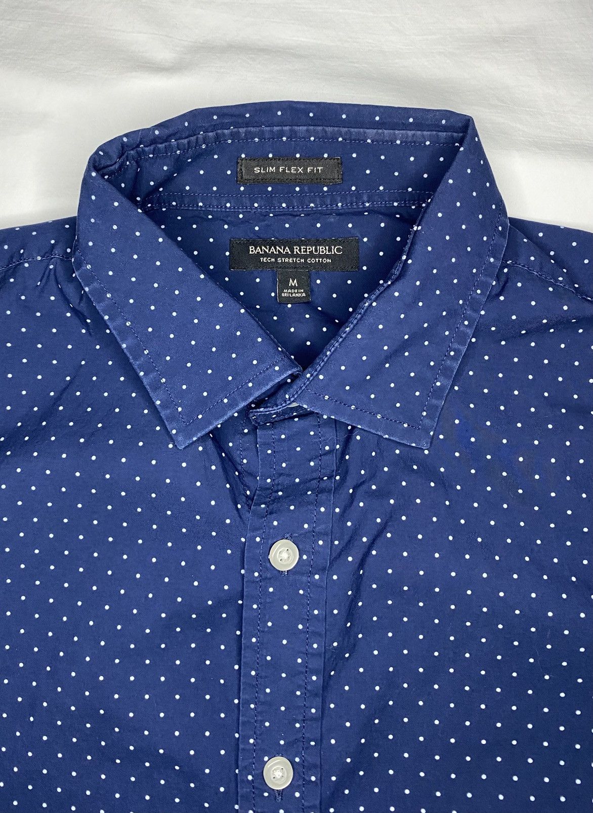 Banana Republic Banana Republic Tech Stretch Slim Flex Fit Button Down Shirt Size US M / EU 48-50 / 2 - 3 Thumbnail