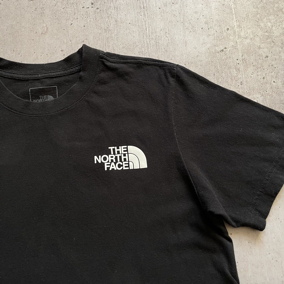 The North Face The north face box logo Size US M / EU 48-50 / 2 - 4 Thumbnail