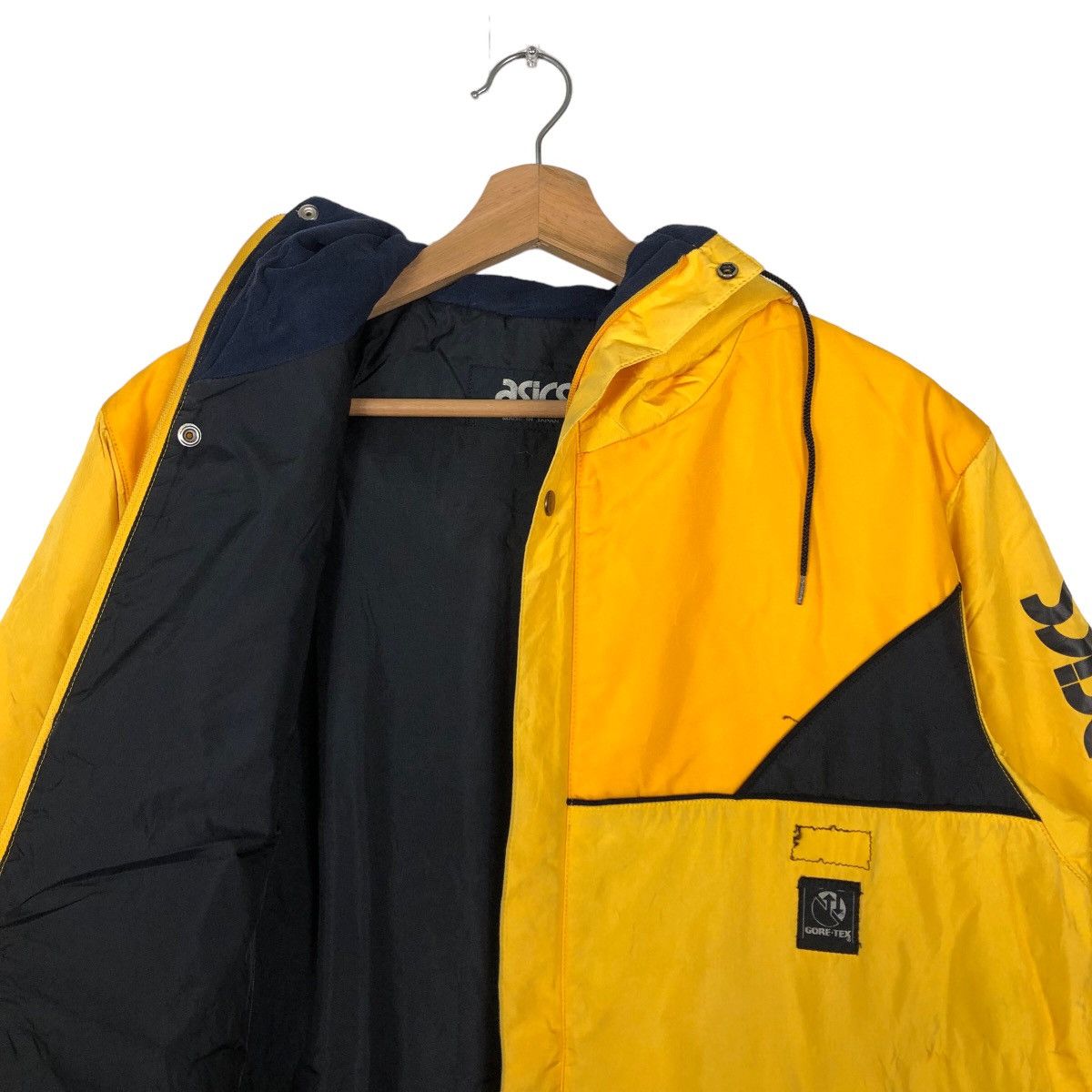Goretex 🔥Long Jacket Survival Goretex Asics Made in Japan Size US M / EU 48-50 / 2 - 12 Thumbnail