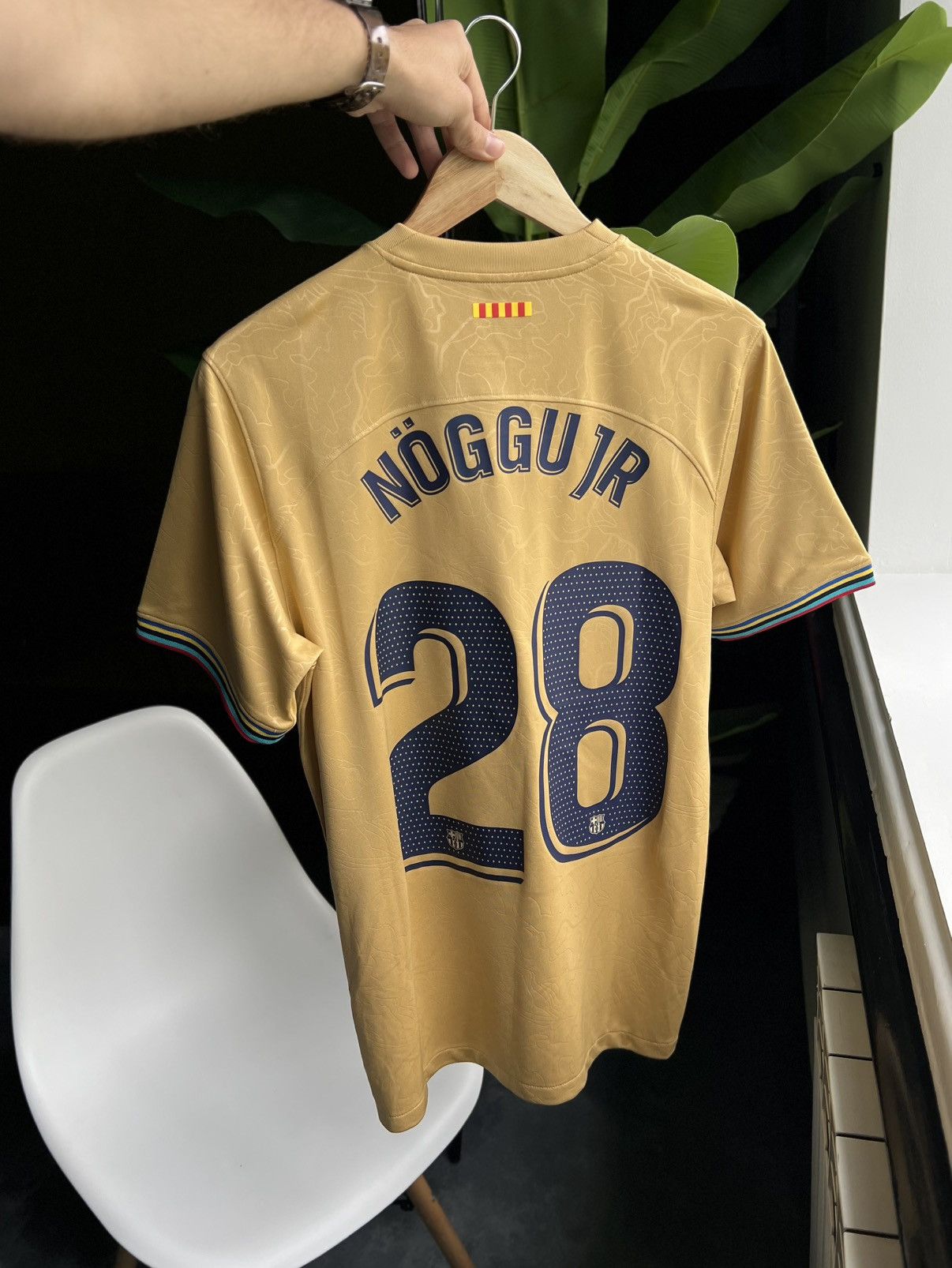 Nike Nike Barcelona Away Jersey 22/23 S Nöggu Jr #28 Size US S / EU 44-46 / 1 - 4 Thumbnail
