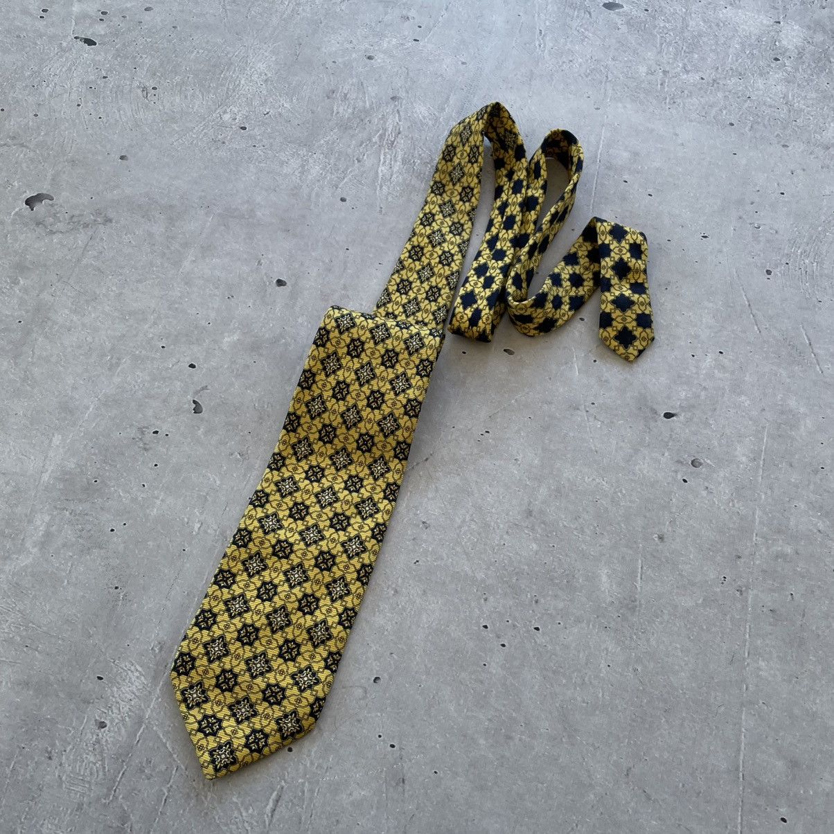 Designer × Versace Vintage Gianni Versace Monogram Silk Tie Size ONE SIZE - 3 Thumbnail