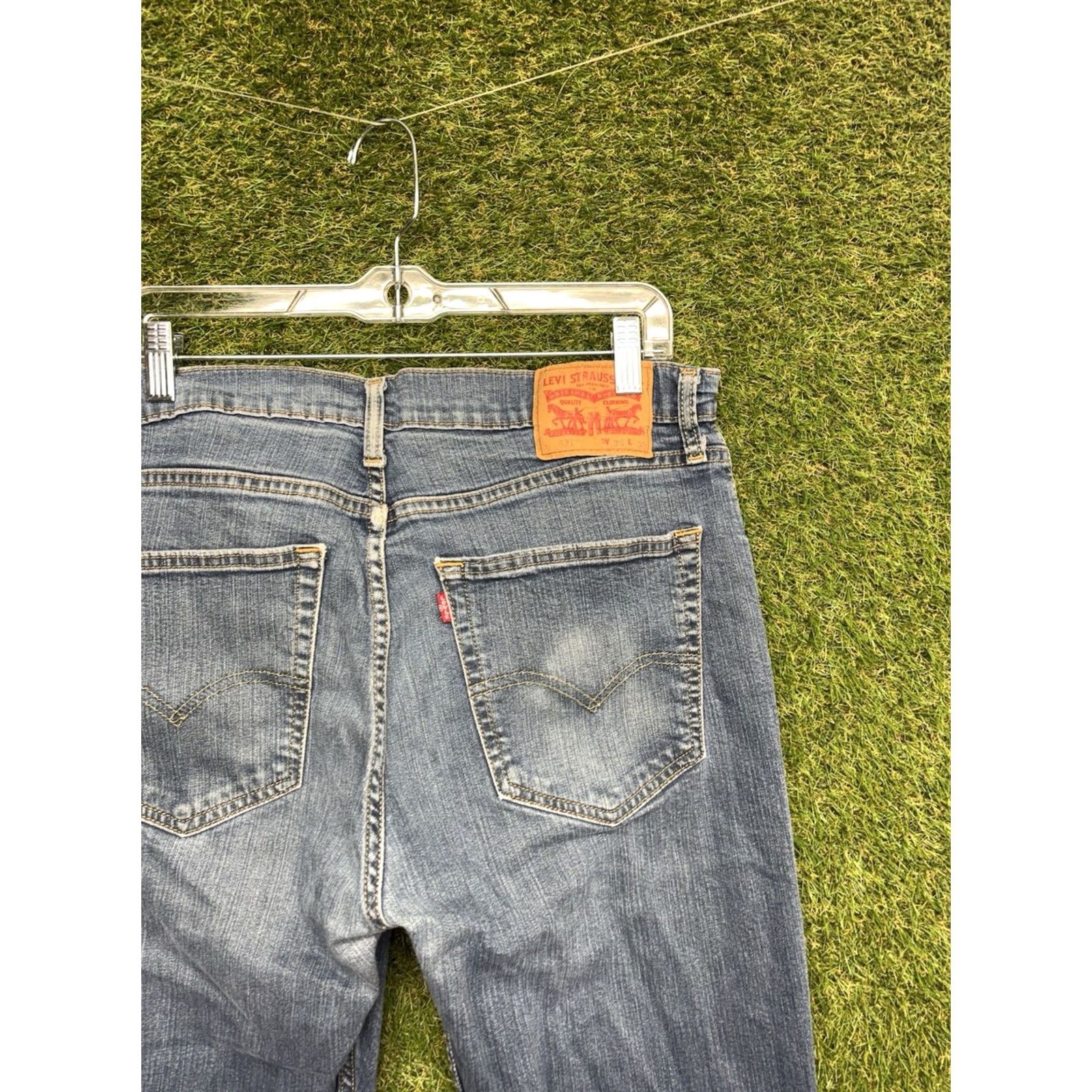 Levi's Levi's 527 Jeans Mens 36x30 Bootcut Denim Medium Wash 5-Pocket Regular Size US 36 / EU 52 - 7 Thumbnail