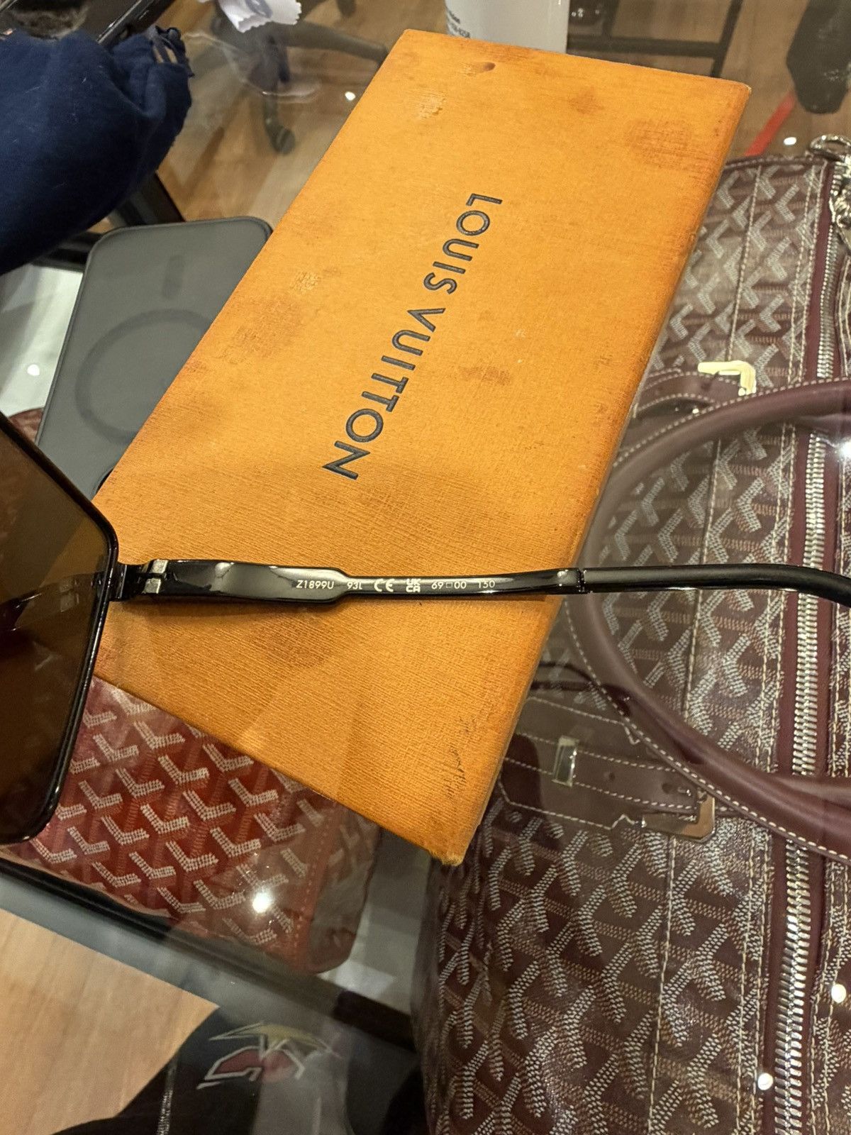 Louis Vuitton Louis Vuitton Cyclone Sunglasses - Black Size ONE SIZE - 6 Thumbnail