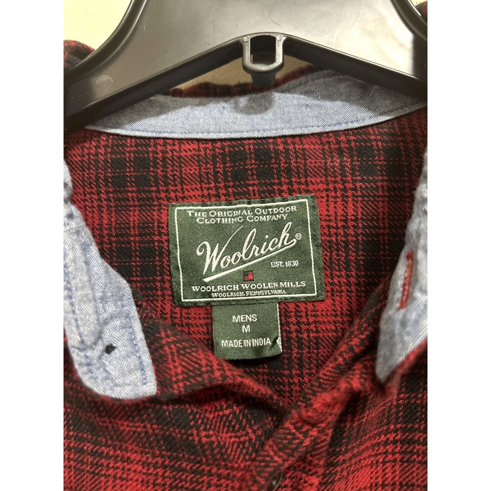 Vintage VINTAGE Woolrich Mens Flannel Plaid Button-Up Shirt M Red Outdoor Vintage Woolrich Plaid Button-Up Shirt Mens Regular Fit Casual Autumn Winter Men Size US M / EU 48-50 / 2 - 4 Thumbnail