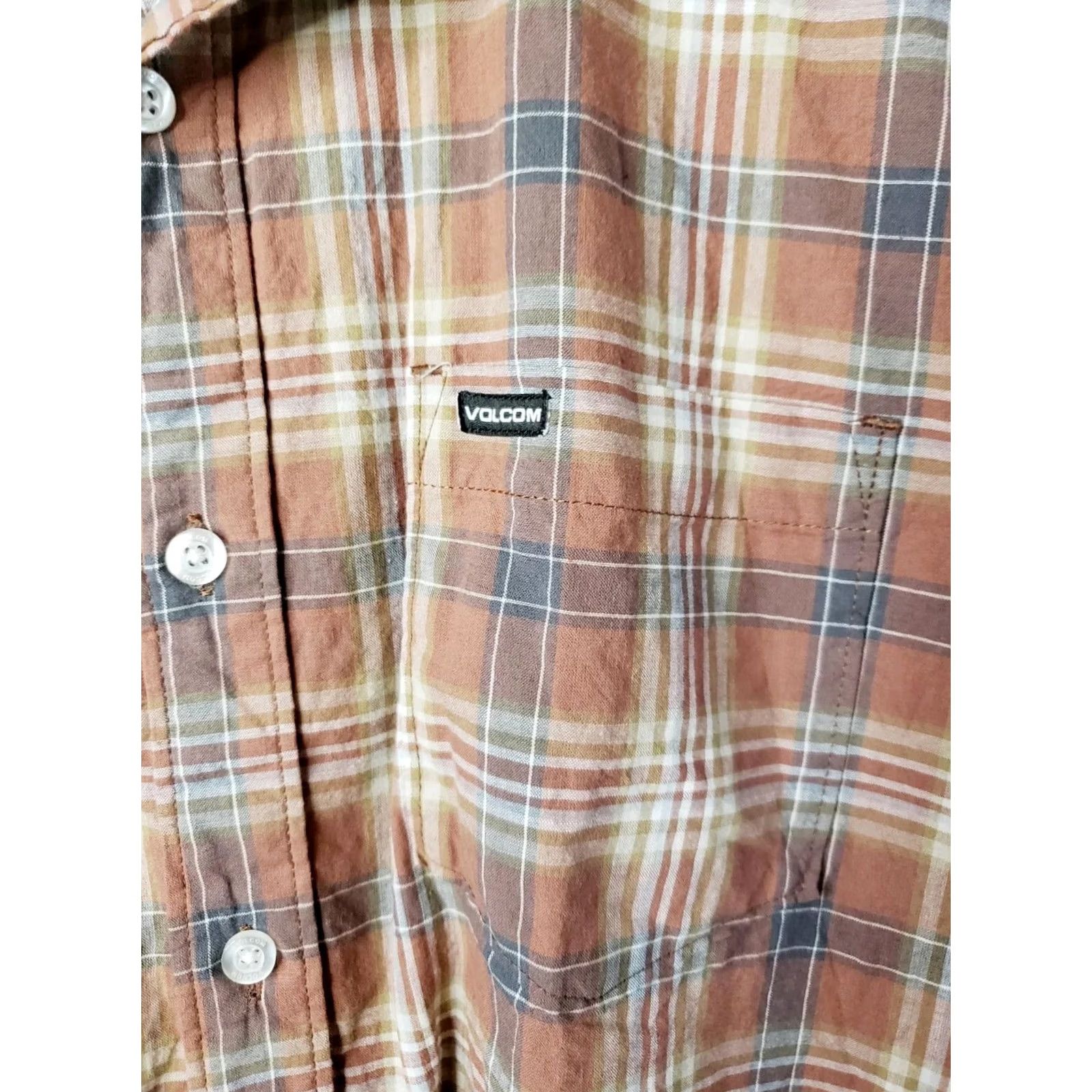 Volcom Volcom Short Sleeve Button Up Shirt Mens Medium Multicolor Plaid Modern Fit Cotton Size US M / EU 48-50 / 2 - 6 Thumbnail