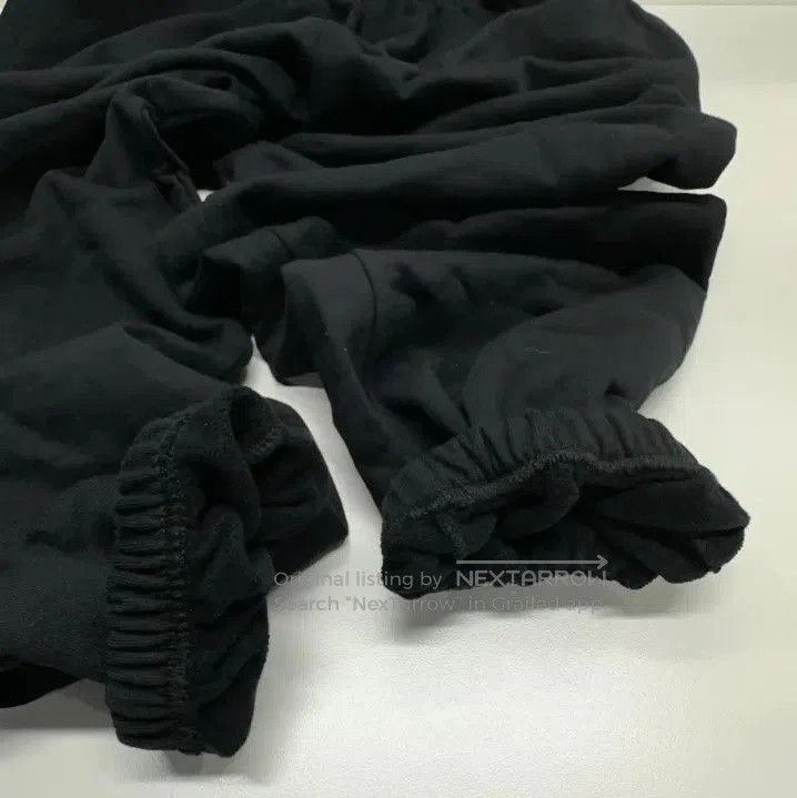Balenciaga Balenciaga SS22 Black Logo Detail Knit Sweatpants. Size US 26 / EU 42 - 8 Thumbnail