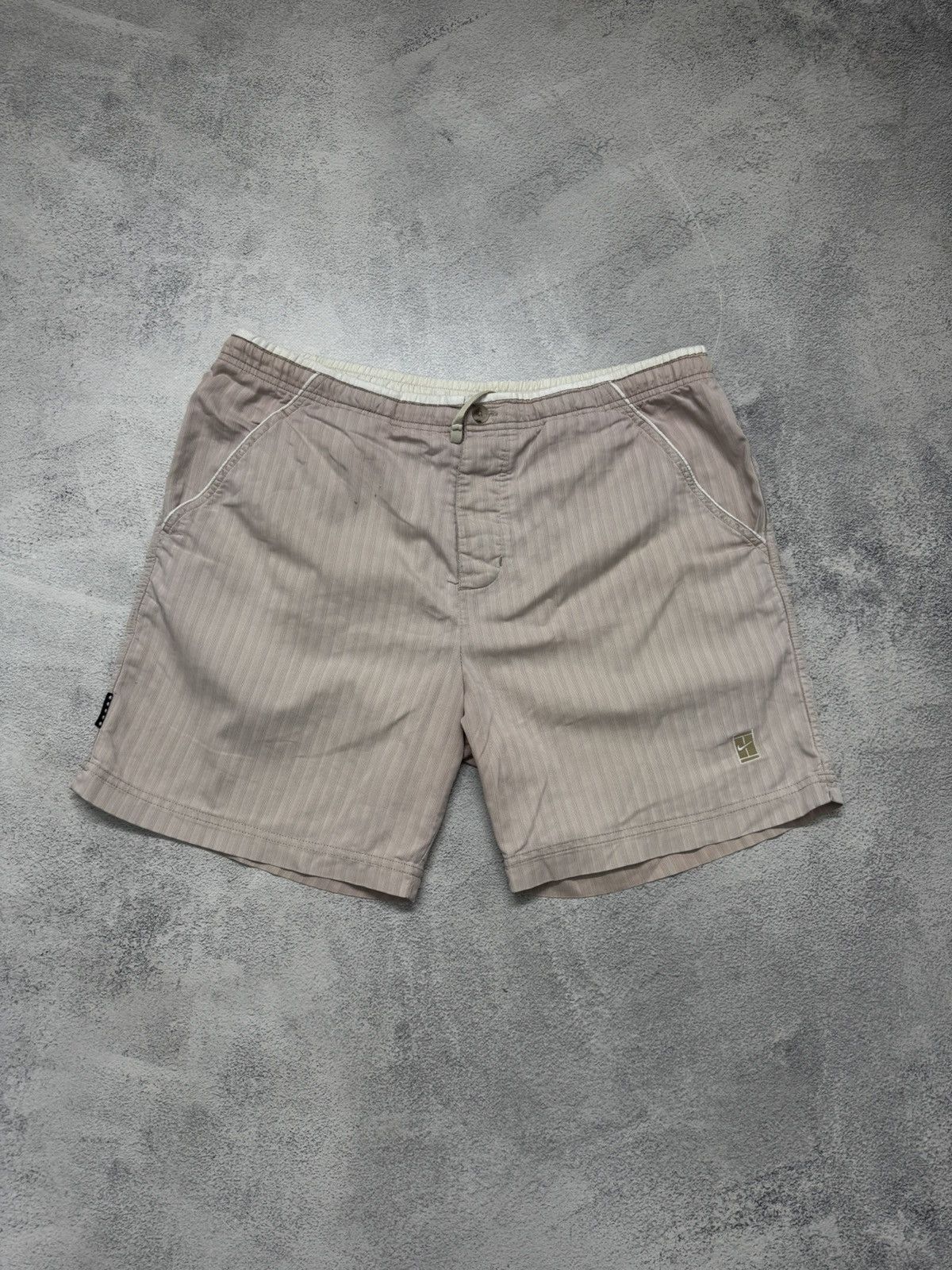 Nike Vintage Y2k Nike Court Swoosh Shorts Size US 30 / EU 46 - 1 Thumbnail