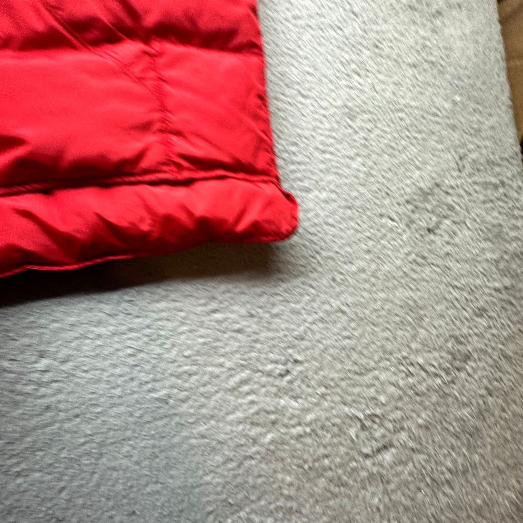 Eddie Bauer VINTAGE Eddie Bauer Goose Down Puffer Vest Mens Large Red Full Zip Quilted 90s Down Insulated Nylon Lined Zip Vest Mens Red 90s Size US L / EU 52-54 / 3 - 6 Thumbnail