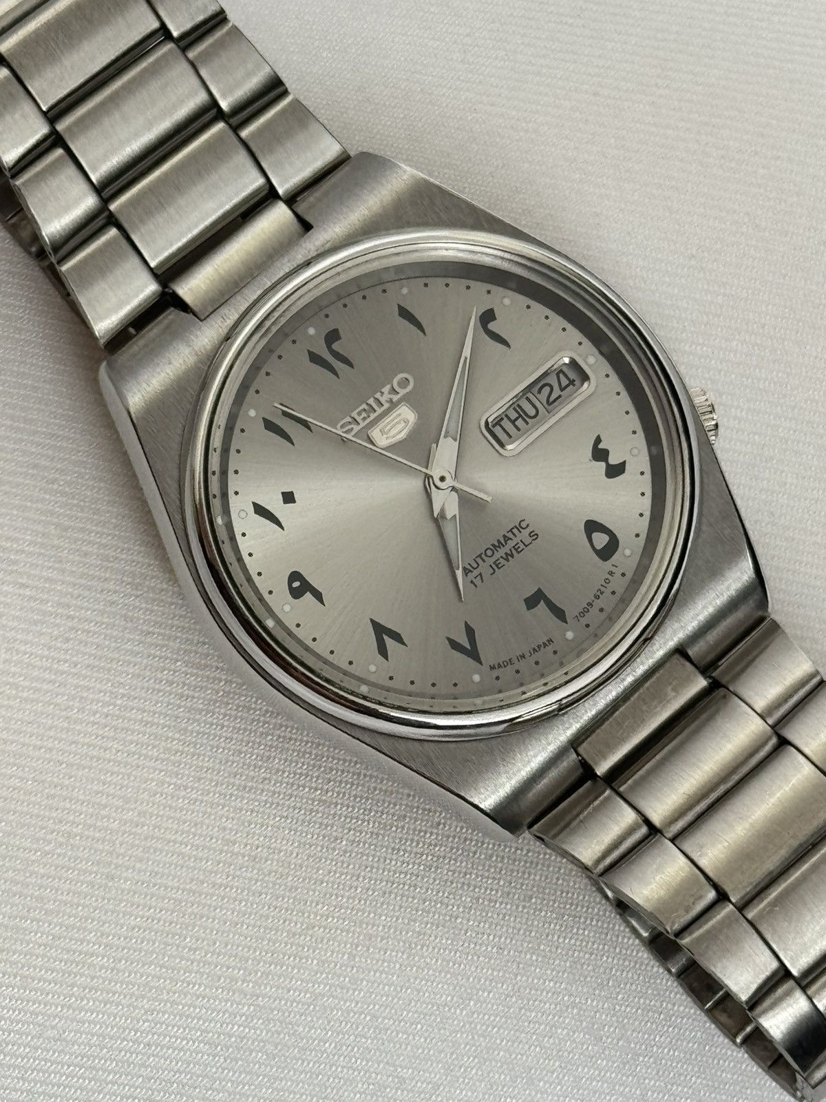 Seiko Automatic 7009 Japan movement gray Dial mens Watch