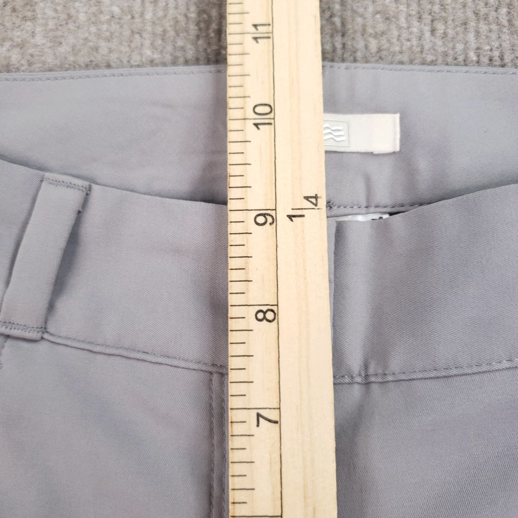Adidas Adidas Women's Gray Capri Pants Size 2 (29x21) Mid Rise Straight Leg Cotton Blend Size 26" / US 2 / IT 38 - 7 Thumbnail