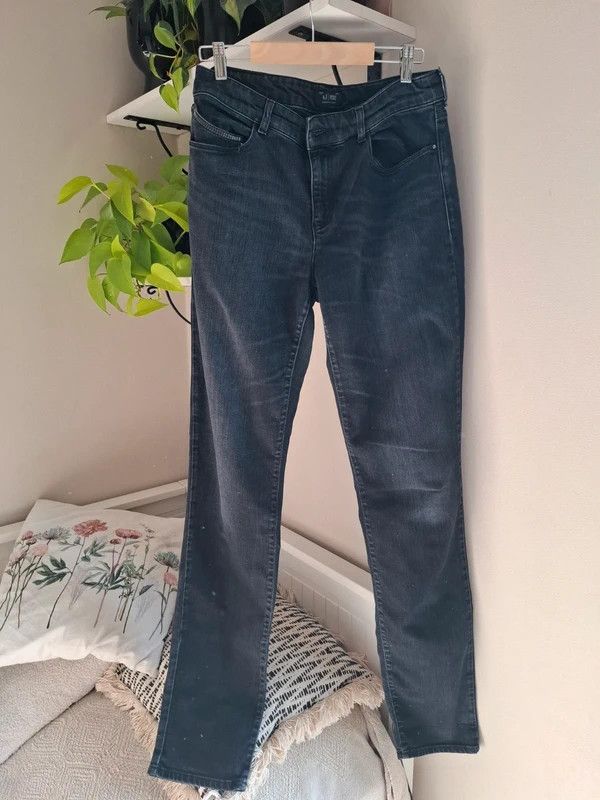 Armani Armani Jeans Dahlia jeans size 31 black Size 31" - 6 Thumbnail
