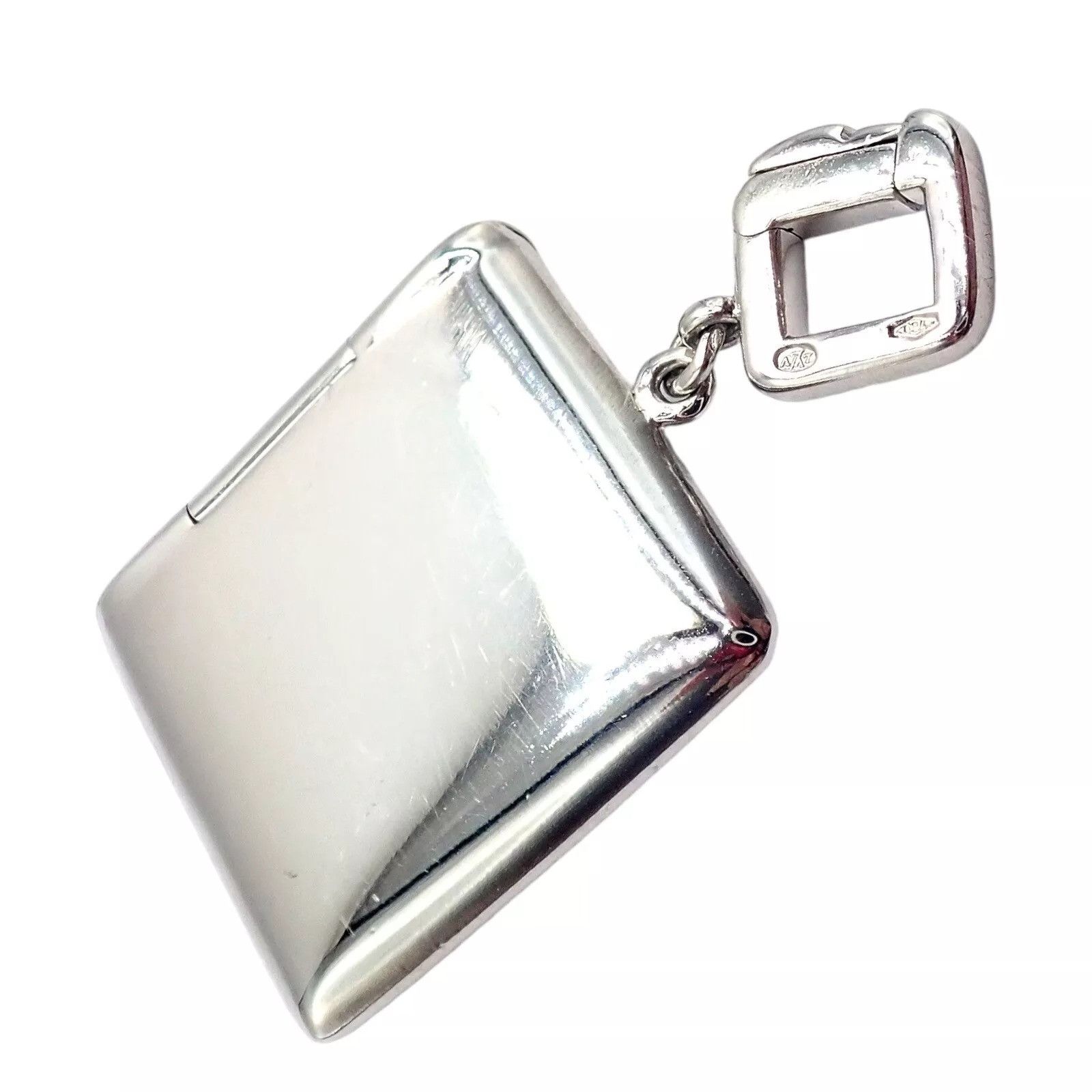 Louis Vuitton Louis Vuitton LV 18k Opening Envelope Letter Charm Pendant Size ONE SIZE - 8 Thumbnail