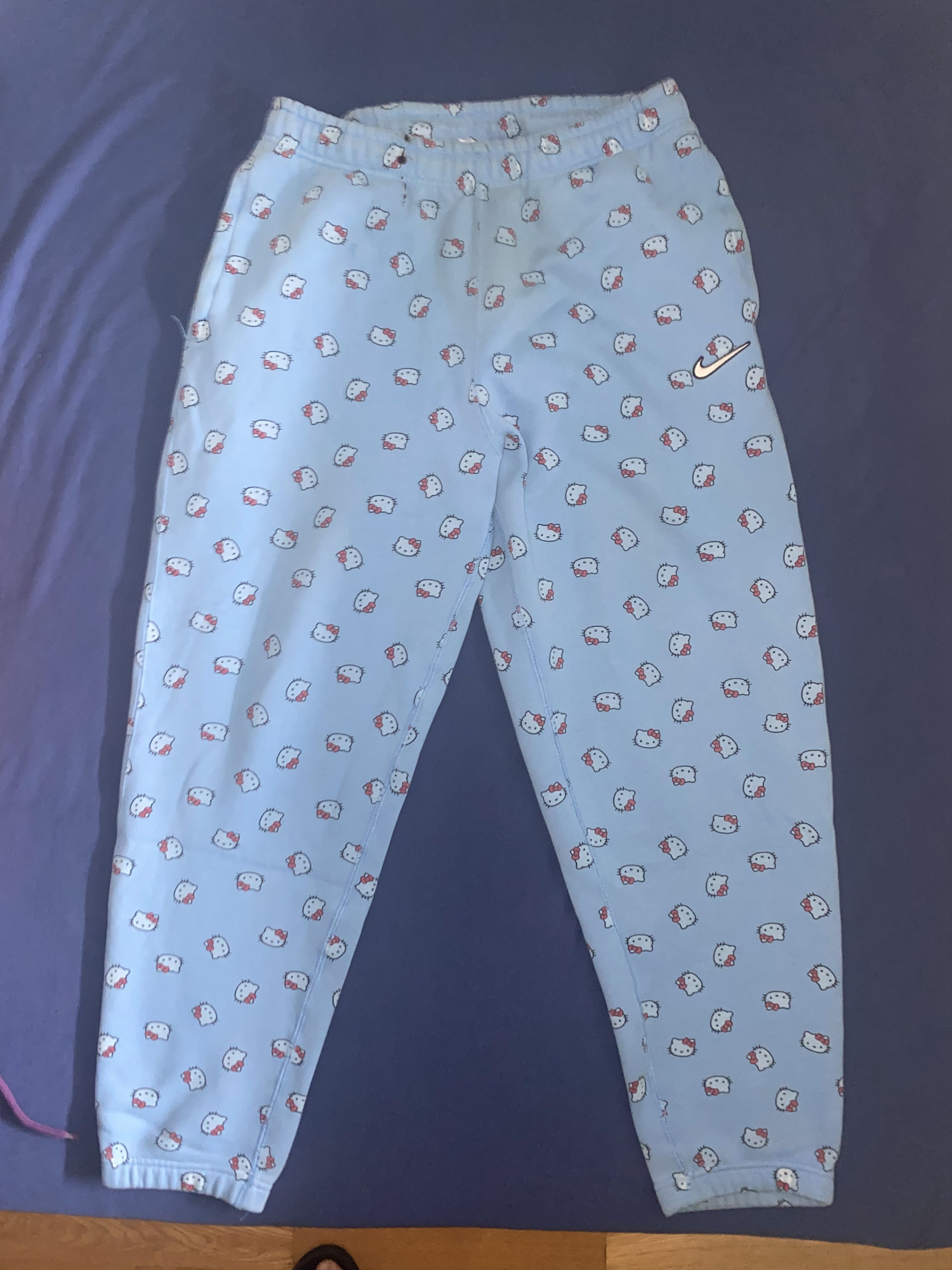 Nike Nike x Hello Kitty Trackpants Size US 30 / EU 46 - 1 Thumbnail