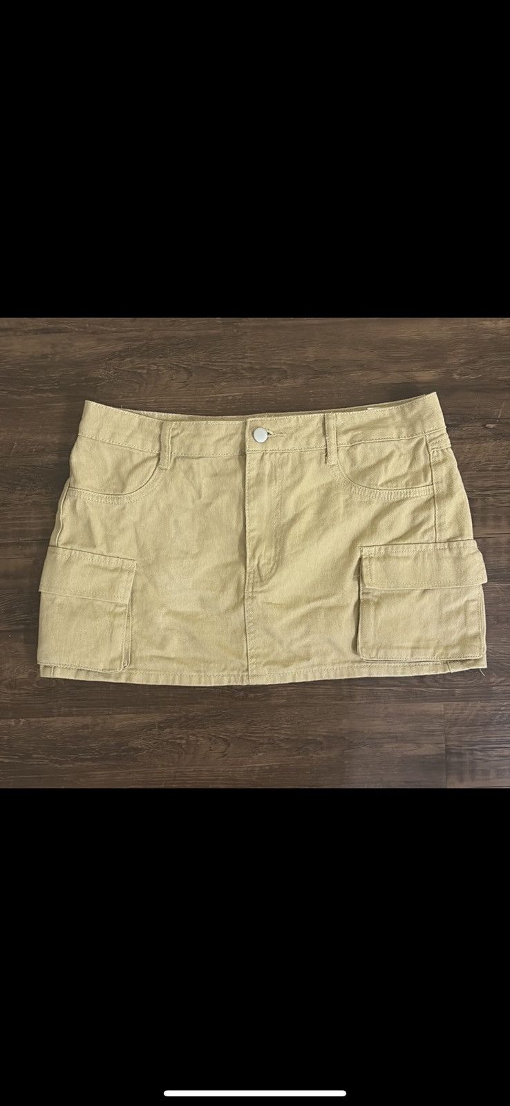 Shein Large Tan Cargo Mini Skirt Size 32" / US 10 / IT 46 - 1 Thumbnail