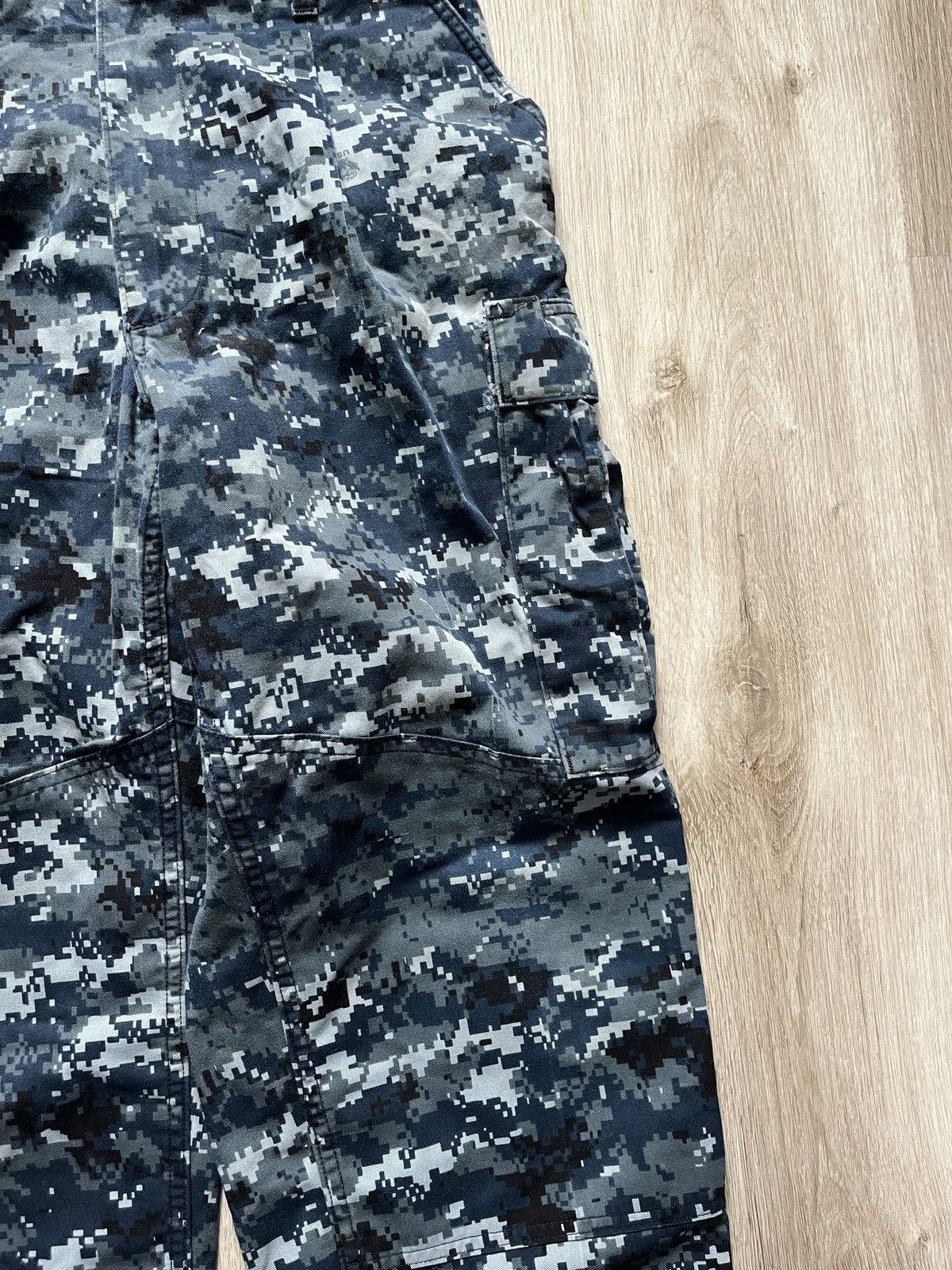 Vintage US MILITARY ISSUED BLUE DIGITAL CAMO Size US 28 / EU 44 - 11 Thumbnail