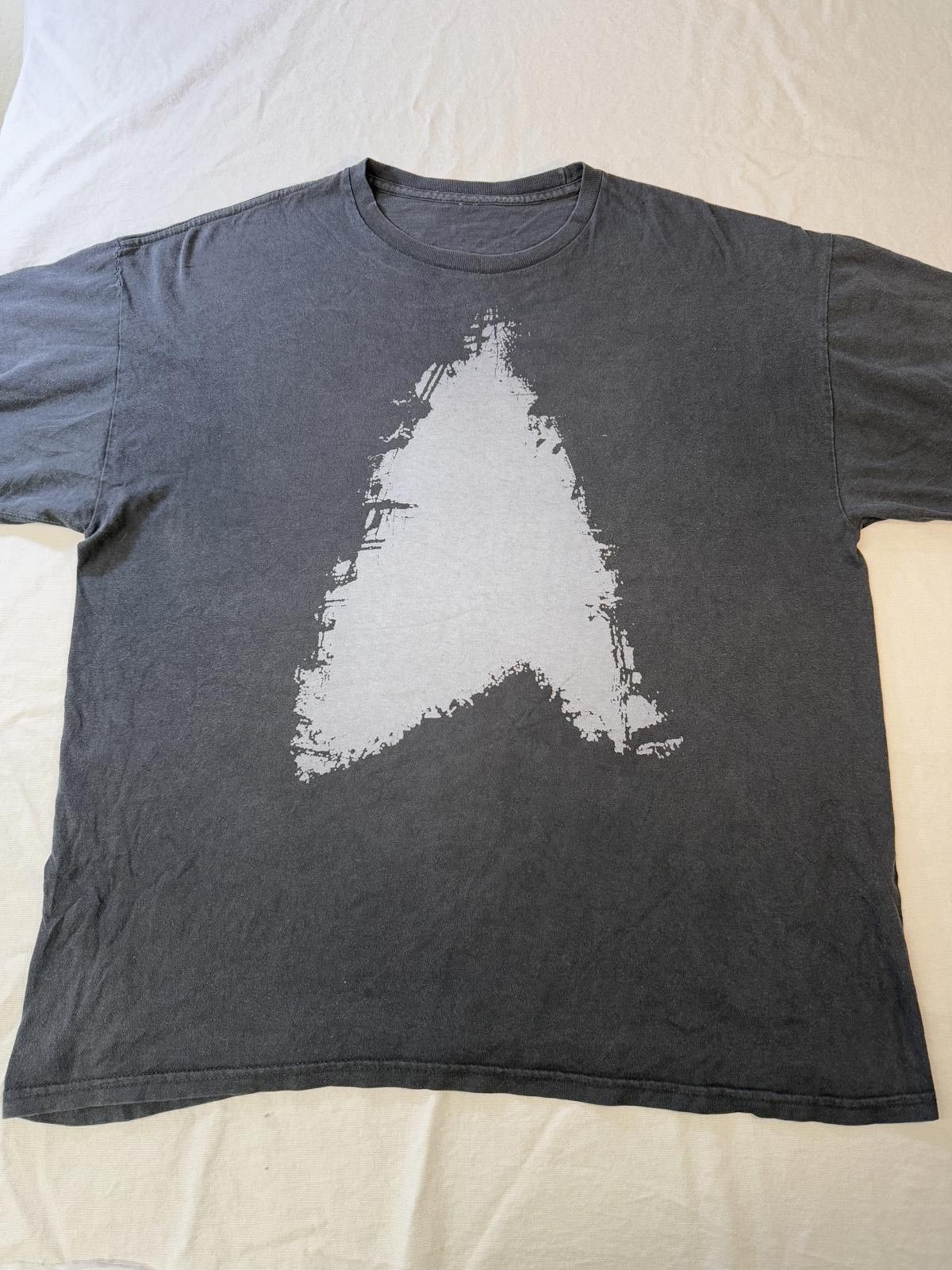 Designer Star Trek T-shirt Into Darkness Giant Star Trek Logo Movie Size US XL / EU 56 / 4 - 1 Thumbnail