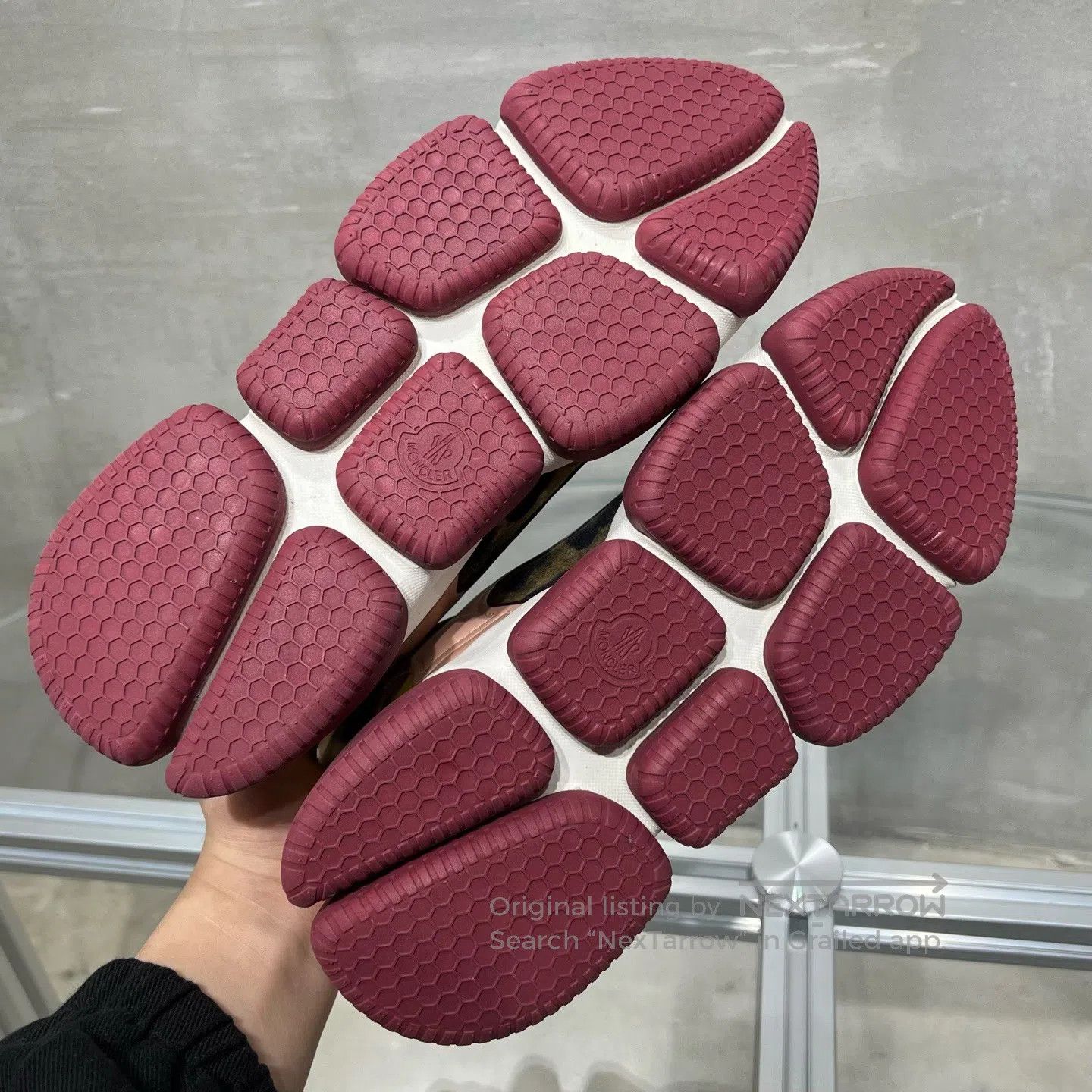 Moncler Moncler Leisure sports shoes in a white and red color comb Size US 7.5 / IT 37.5 - 7 Thumbnail
