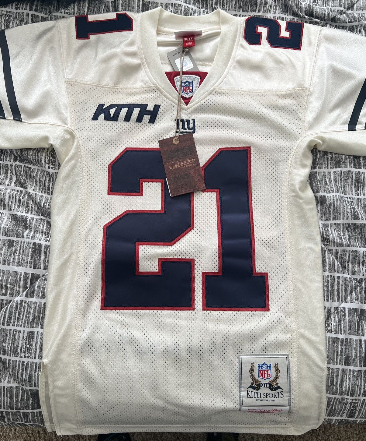 image of Kith X Mitchell & Ness X Nfl X Ny Giants Jersey in White, Men's (Size XS)