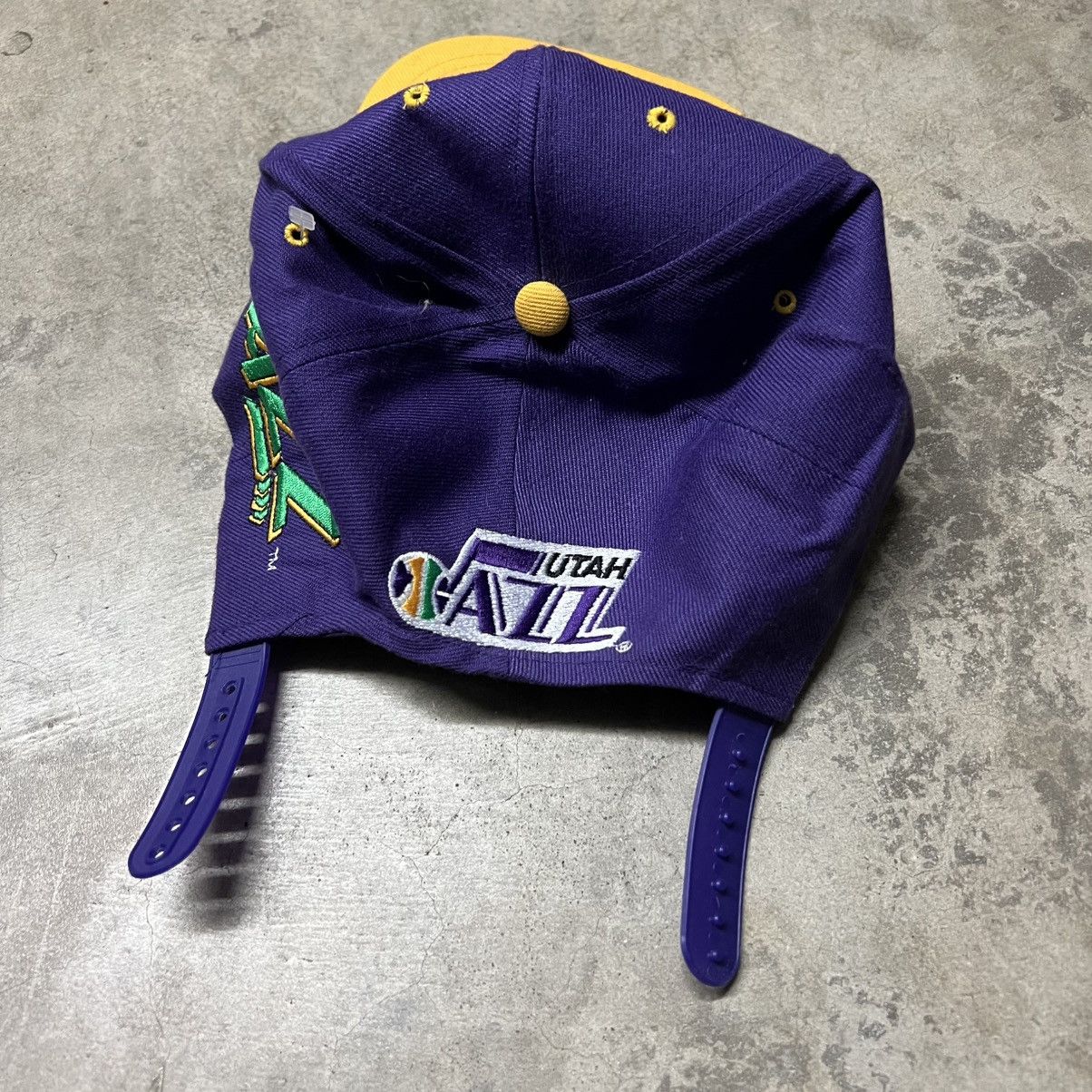 NBA × Vintage Vintage 90’s NBA Utah Jazz AID Embroidered Snapback Hat Size ONE SIZE - 3 Thumbnail