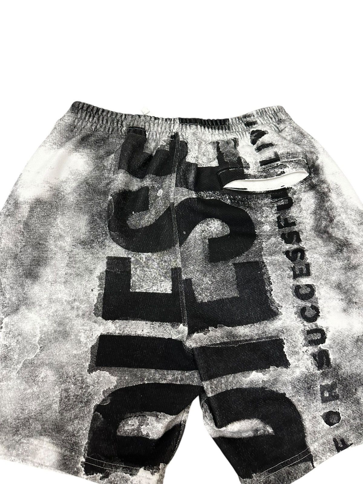 Diesel Diesel Dye Print Shorts Size US 32 / EU 48 - 6 Thumbnail