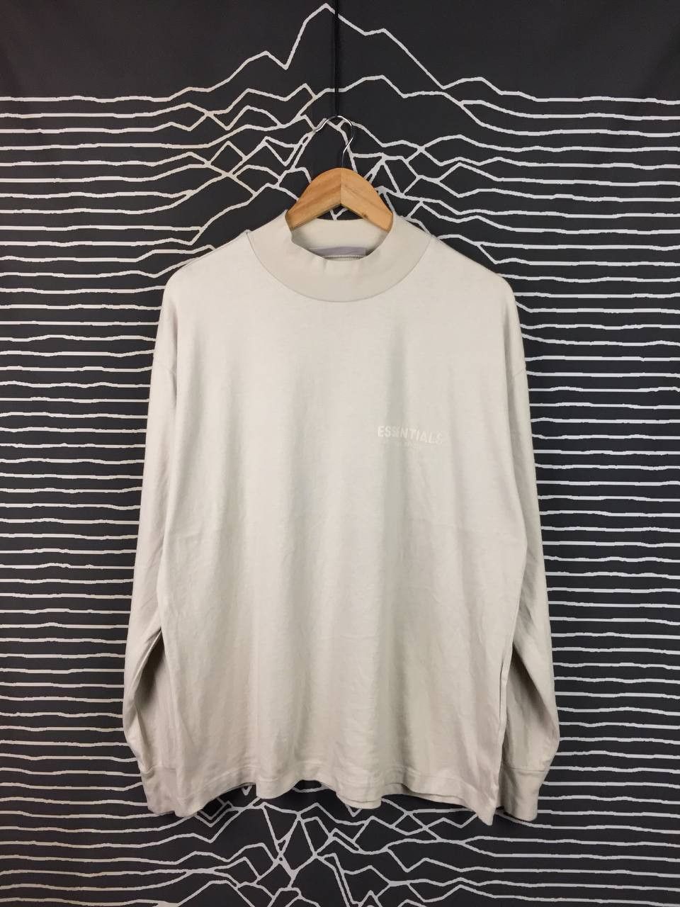 Essentials Fear of God Essentials Long Sleeve Mock Neck Oversized Tee Size US S / EU 44-46 / 1 - 2 Thumbnail