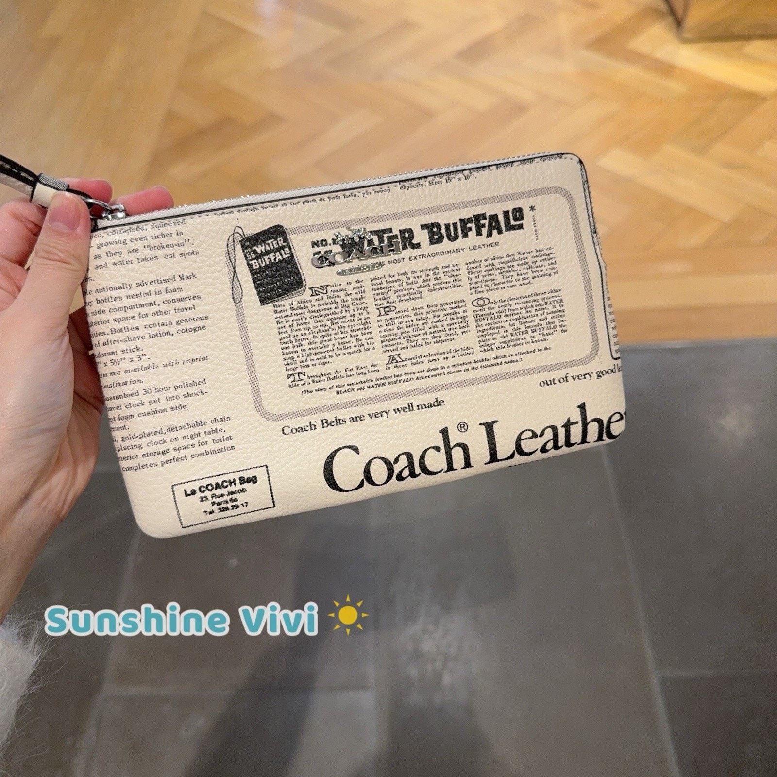 Coach NWT Coach Large Corner Zip Wristlet Newspaper Chalk CDE80 Size ONE SIZE - 2 Thumbnail