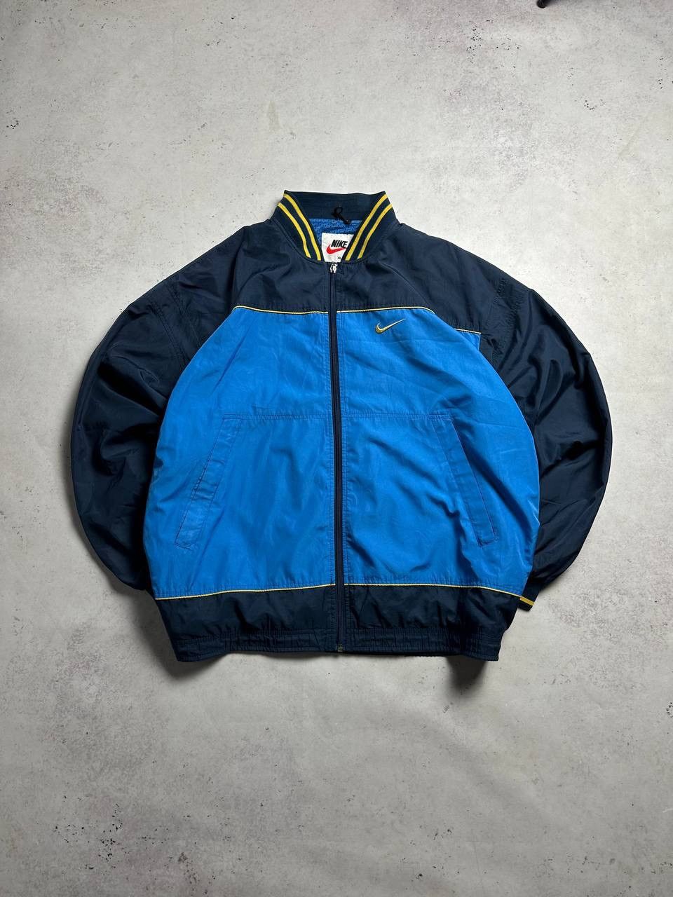 Nike Vintage Nike Swoosh Nylon Bomber Jacket Y2K XL Size US XL / EU 56 / 4 - 1 Thumbnail