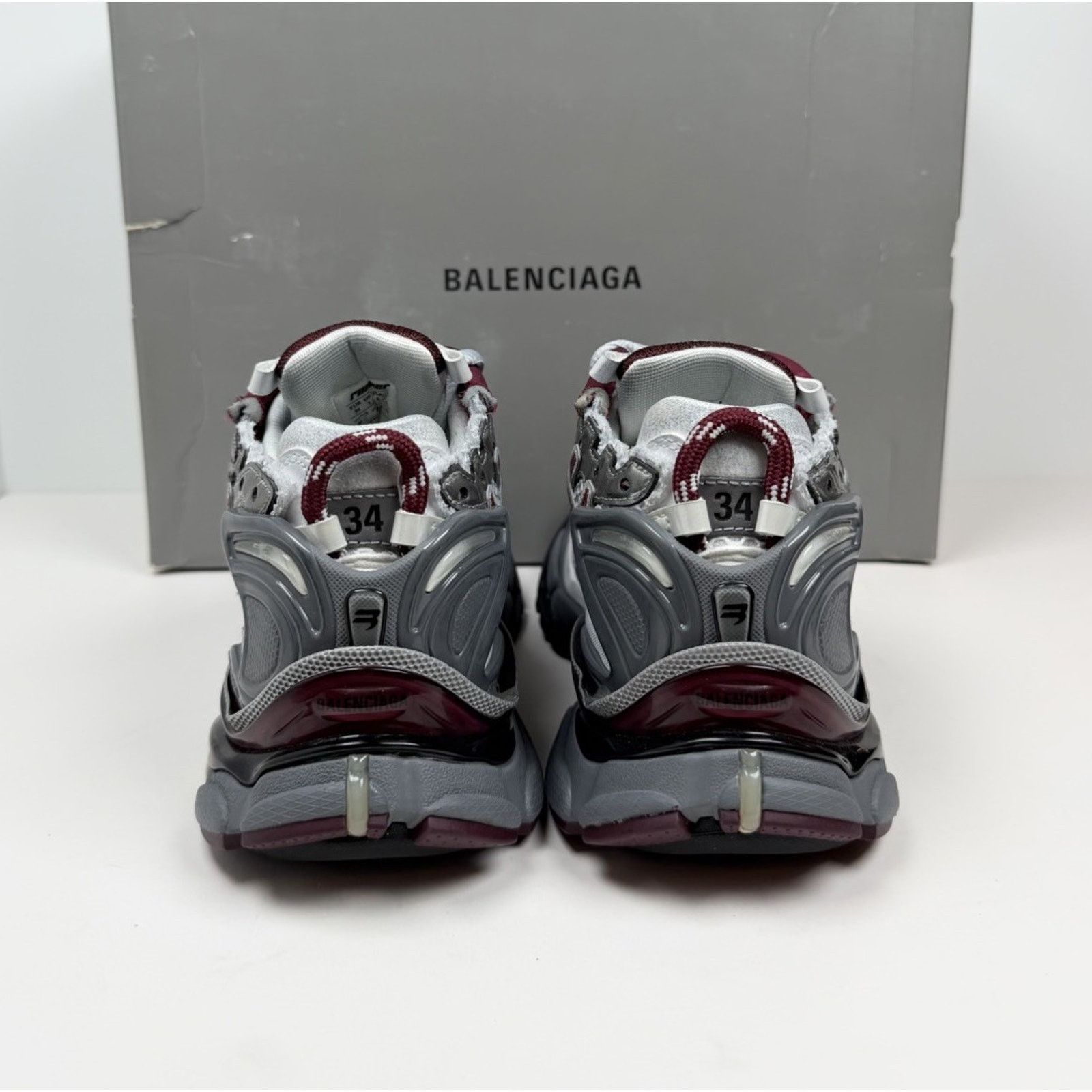 Balenciaga Size 34EU/4W - Balenciaga Runner Sneakers Burgundy NEW Size US 4 / IT 34 - 5 Thumbnail