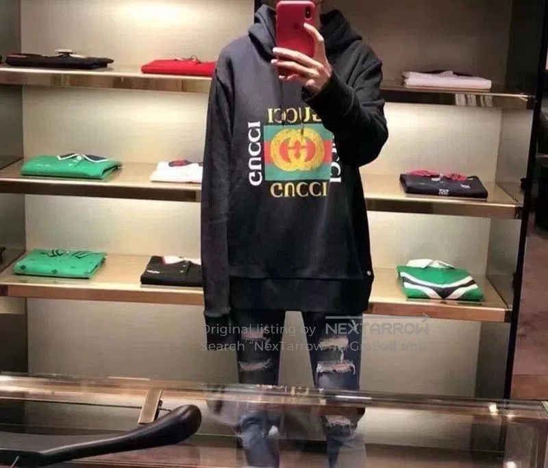 Gucci gucci square logo hoodie in excellent condition. Size US S / EU 44-46 / 1 - 4 Thumbnail