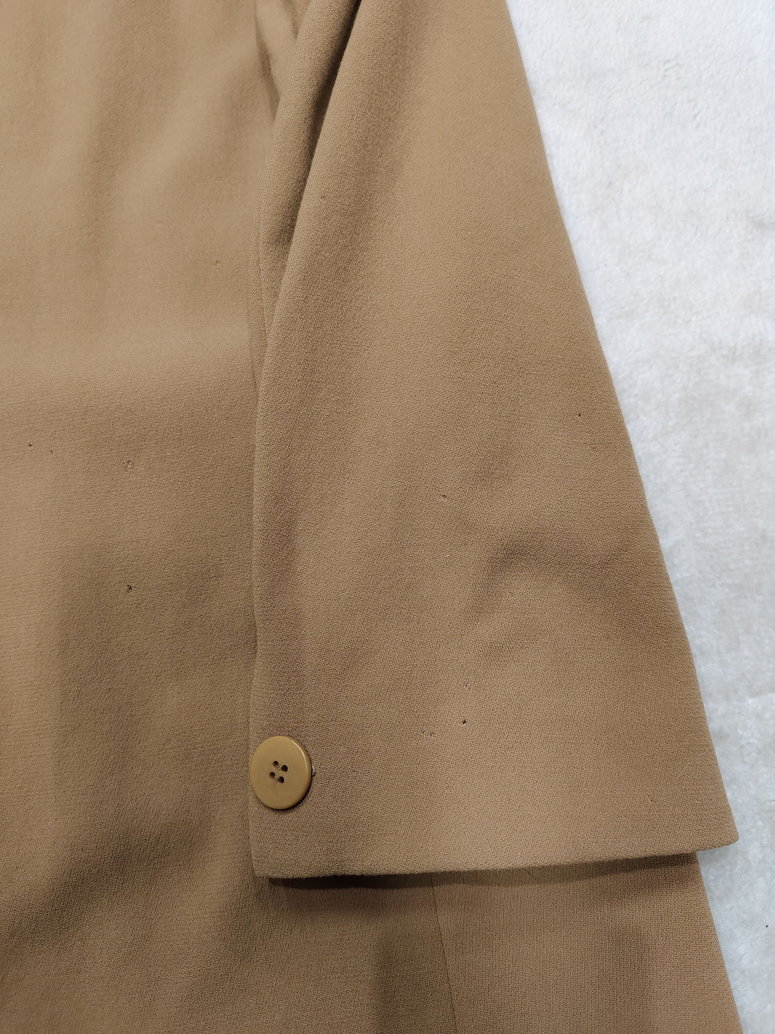 Giorgio Armani 90s Giorgio Armani- Archive Camel Soft Tailored Wool Blazer Size L / US 10 / IT 46 - 7 Thumbnail