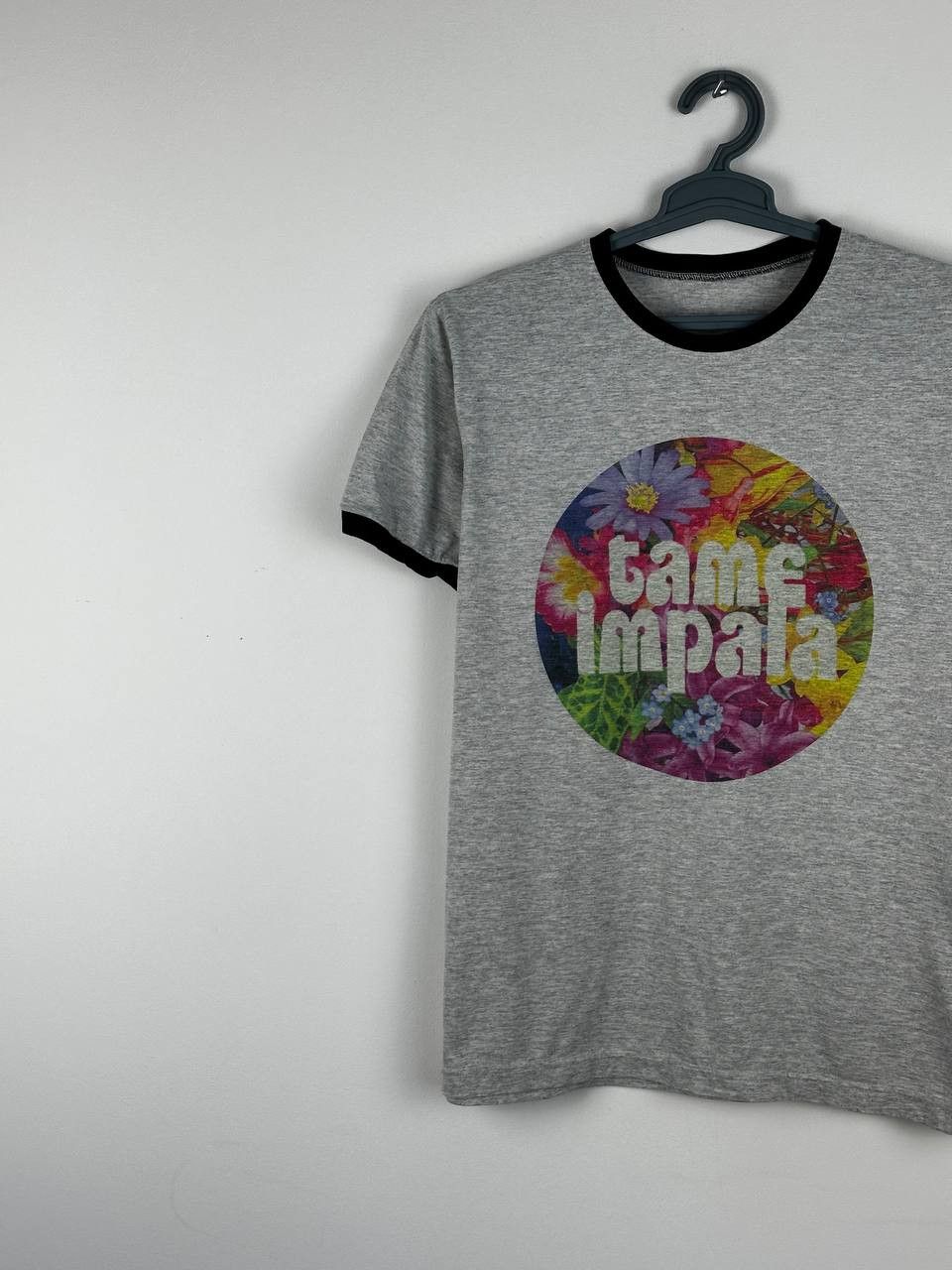 Band Tees Tame Impala Grey T Shirt Size US L / EU 52-54 / 3 - 2 Thumbnail