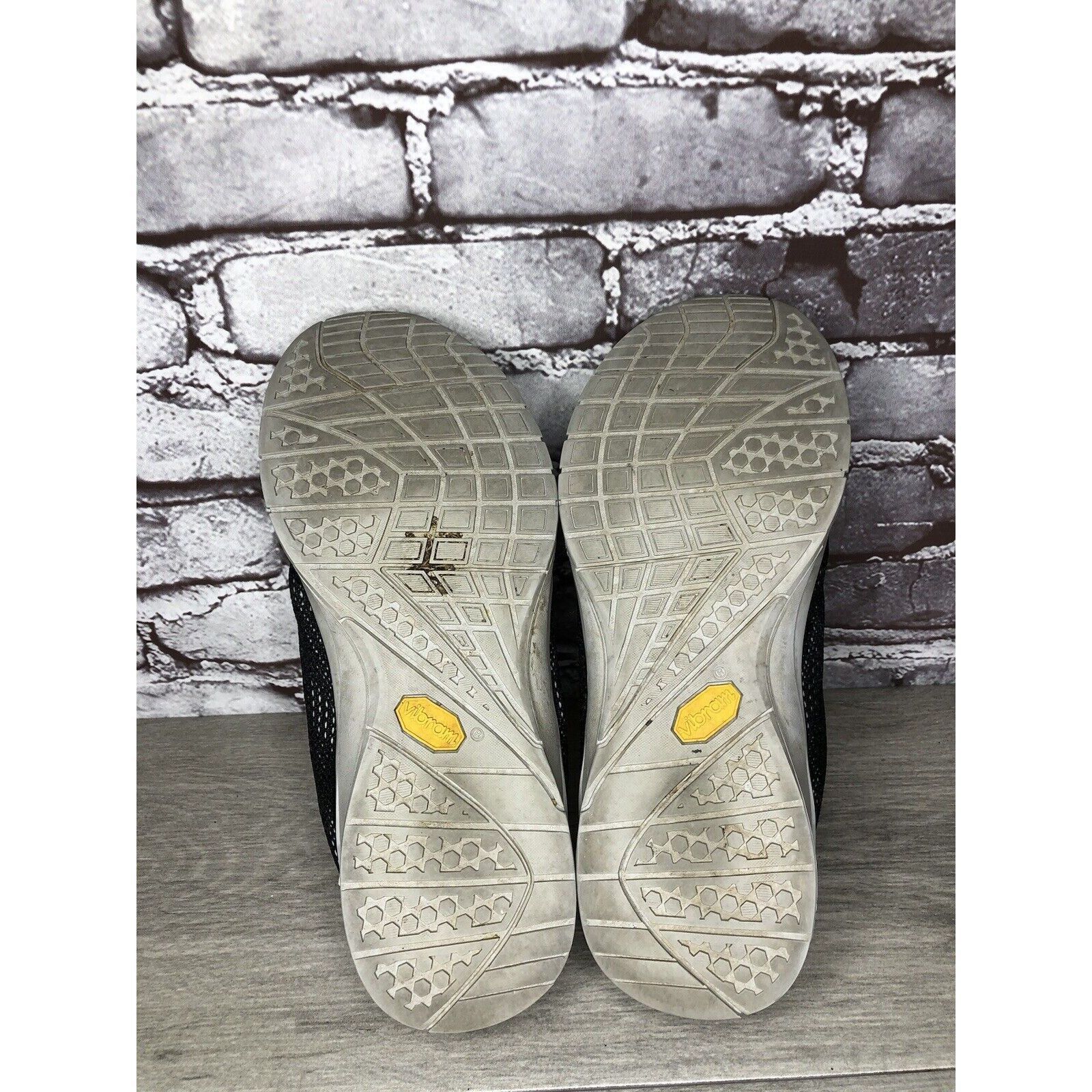 Other Hylete Vibram Circuit Cross Black Lace Up Training Gym Shoes Size US 8 / EU 41 - 18 Thumbnail