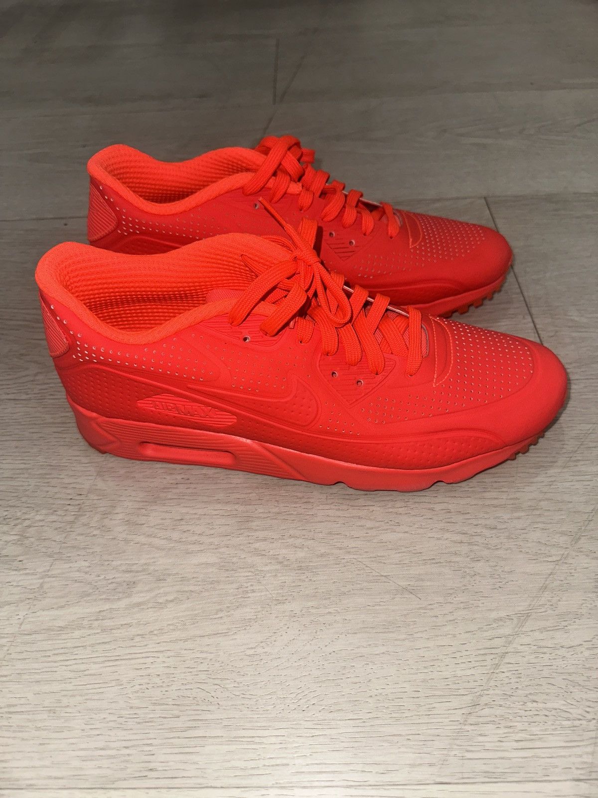 Nike Air Max 90 Ultra Moire Bright Crimson Sneakers